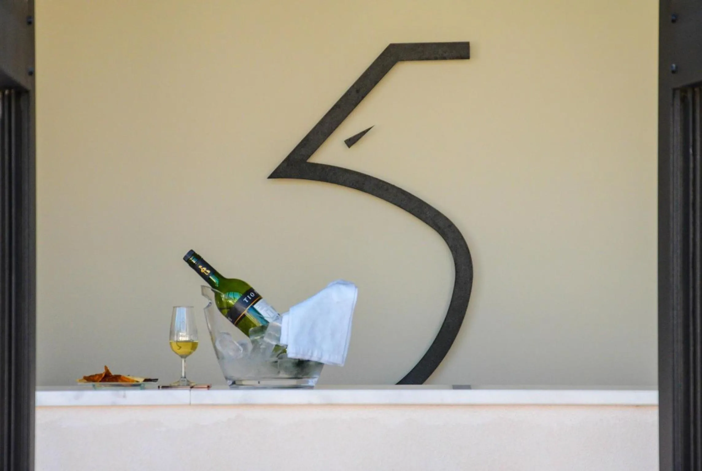 Decorative detail in Aguilas5 SevillaSuites