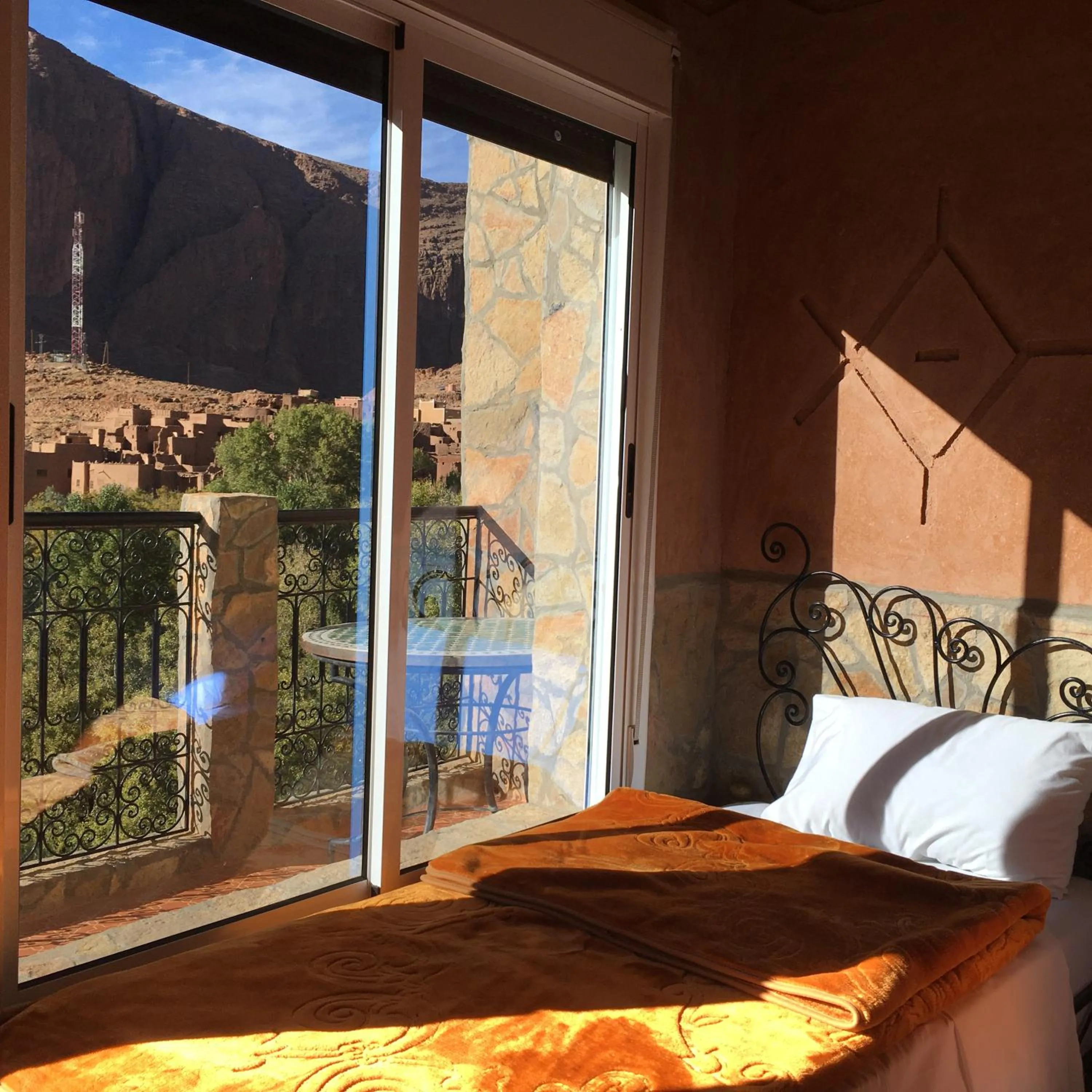 Bedroom, Bed in La Petite Gorge, Hôtel & Restaurant Todra Gorge