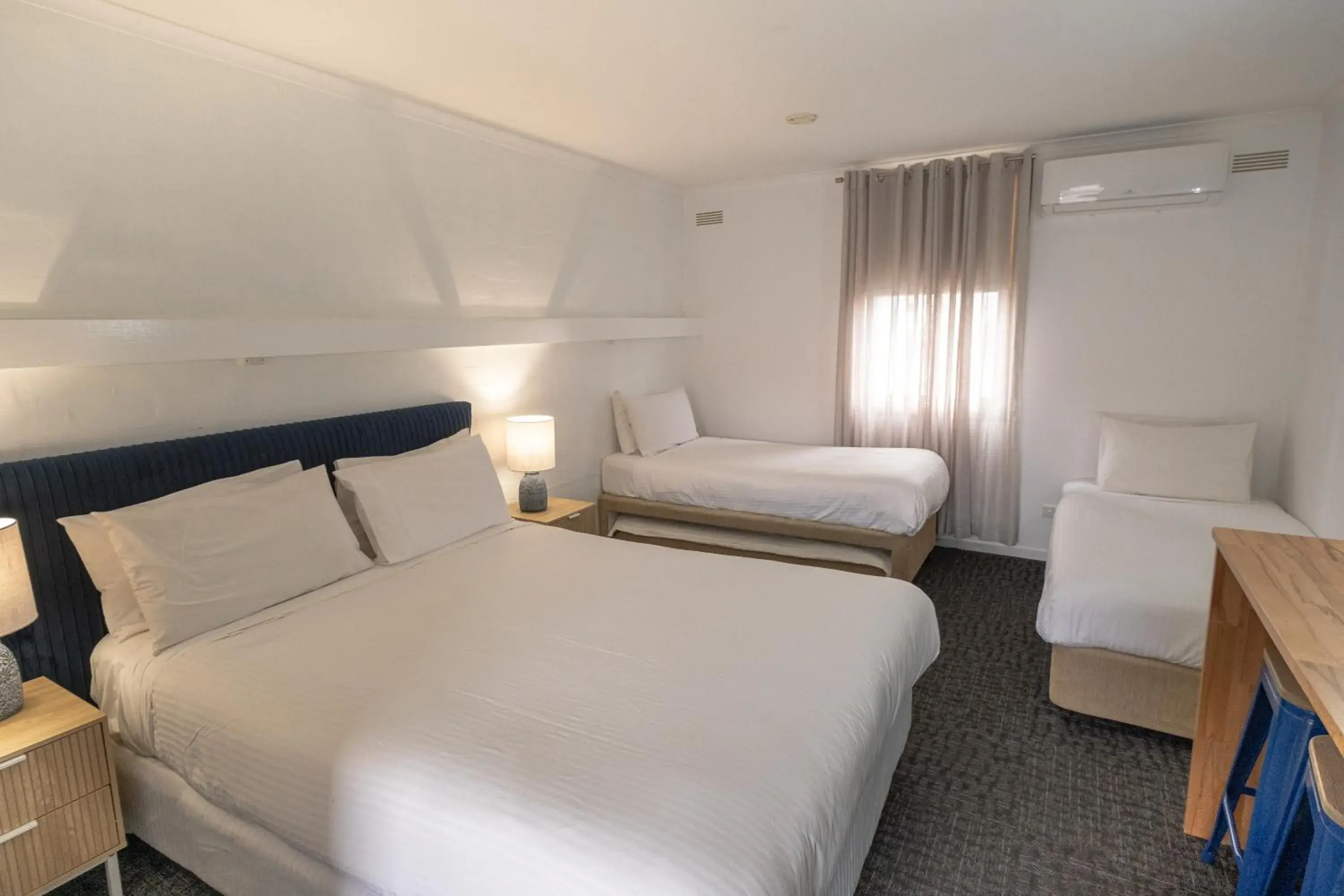 Caledonian Inn - The Stump Caledonian Inn - The Stump