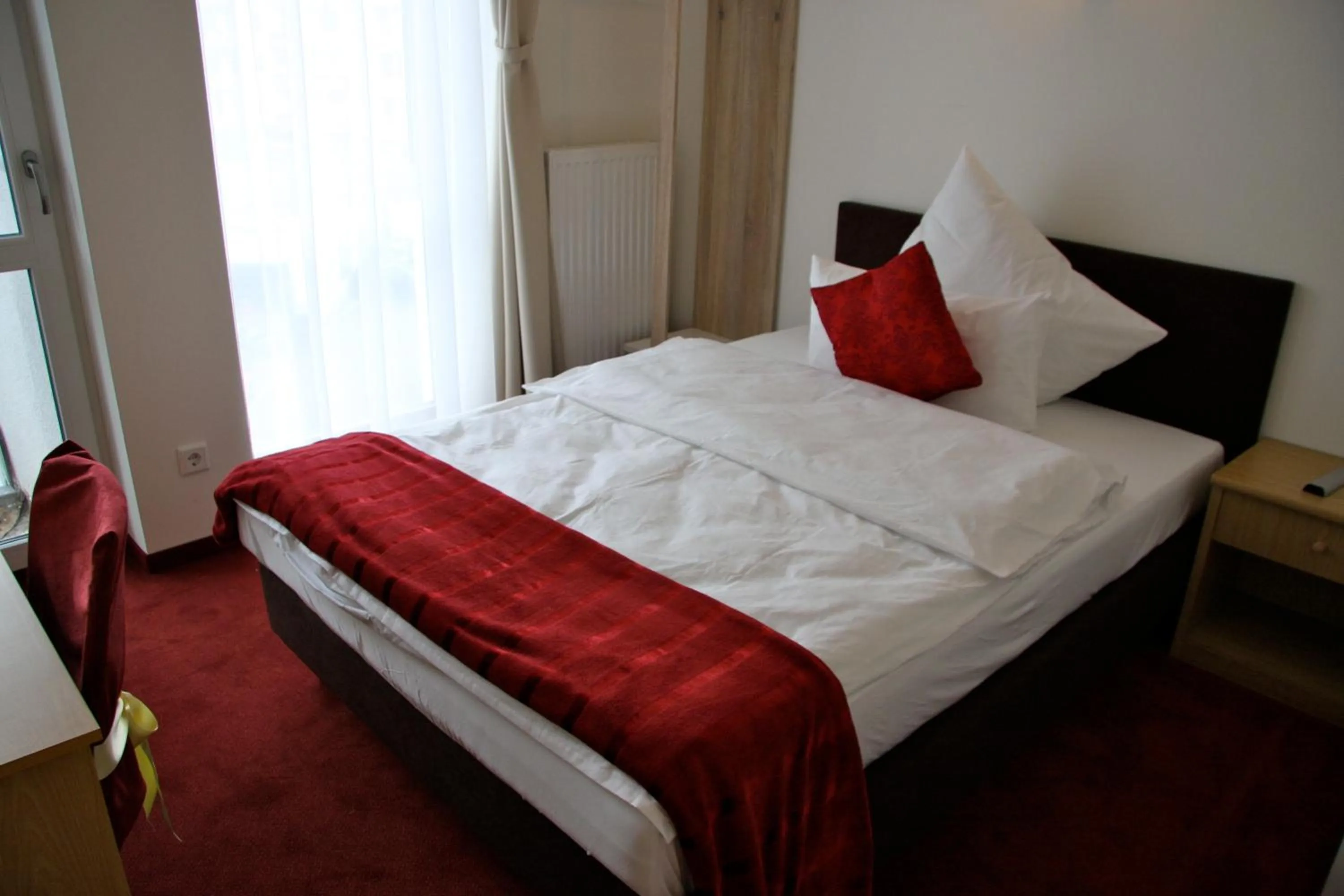 Bedroom, Bed in Hotel Gemini