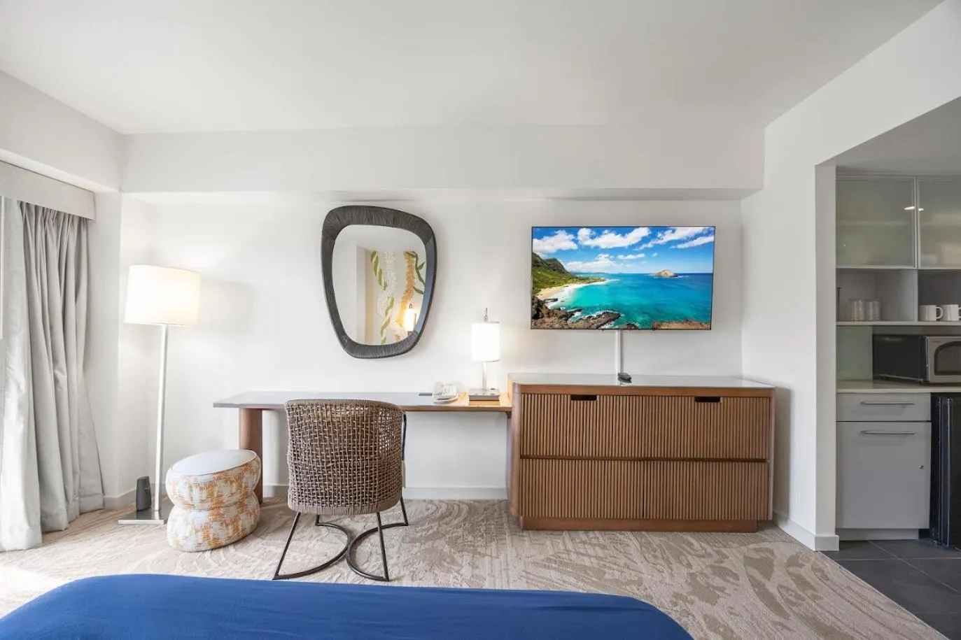 Ala Moana Hotel _ Ocean view with balcony