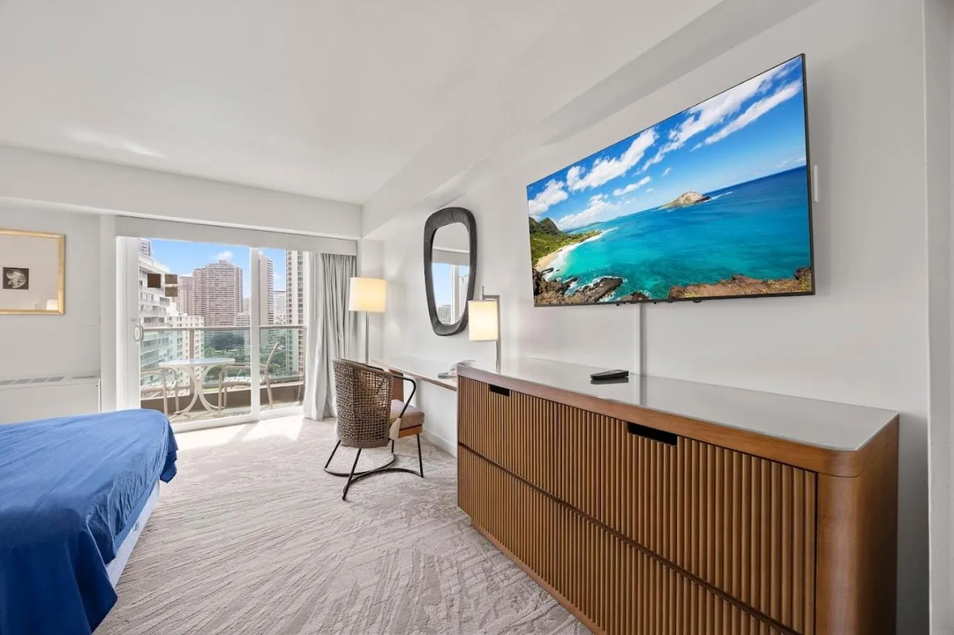 Bed in Ala Moana Hotel _ Ocean view with balcony