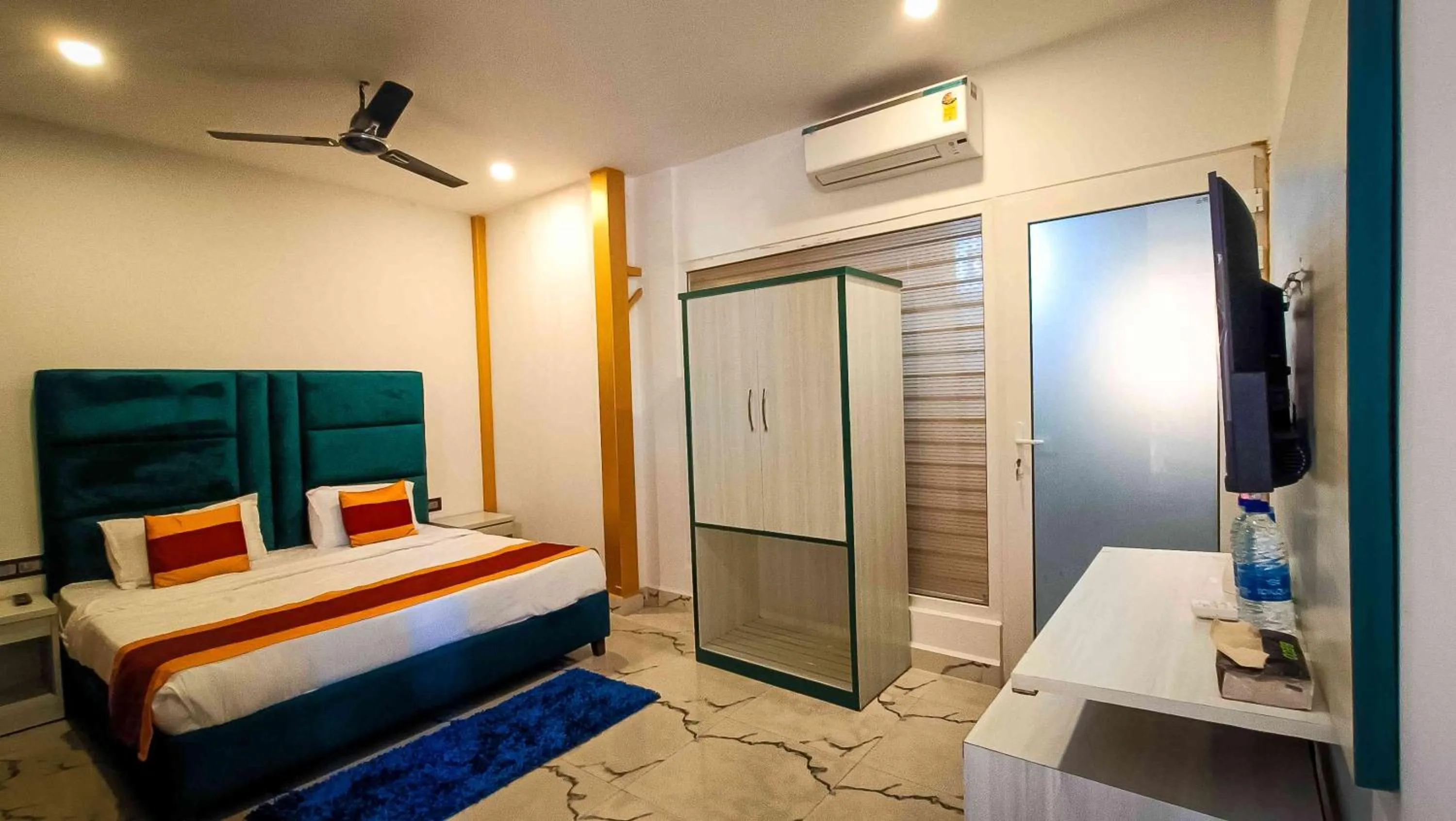 Bed in 36 Yard Beach Cottages