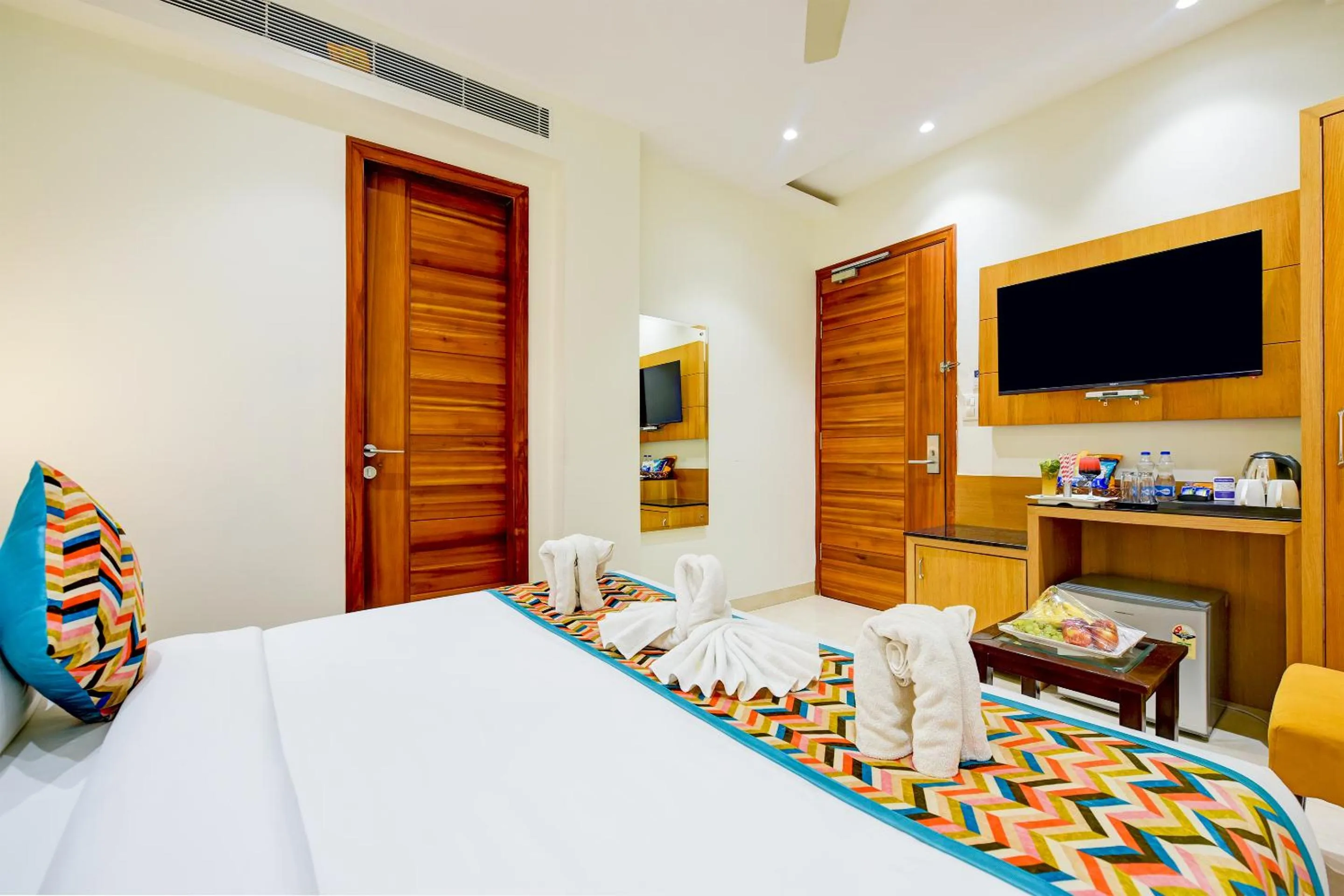 TV and multimedia, Bed in Classio Royale By iO Hotels Near Golden Temple