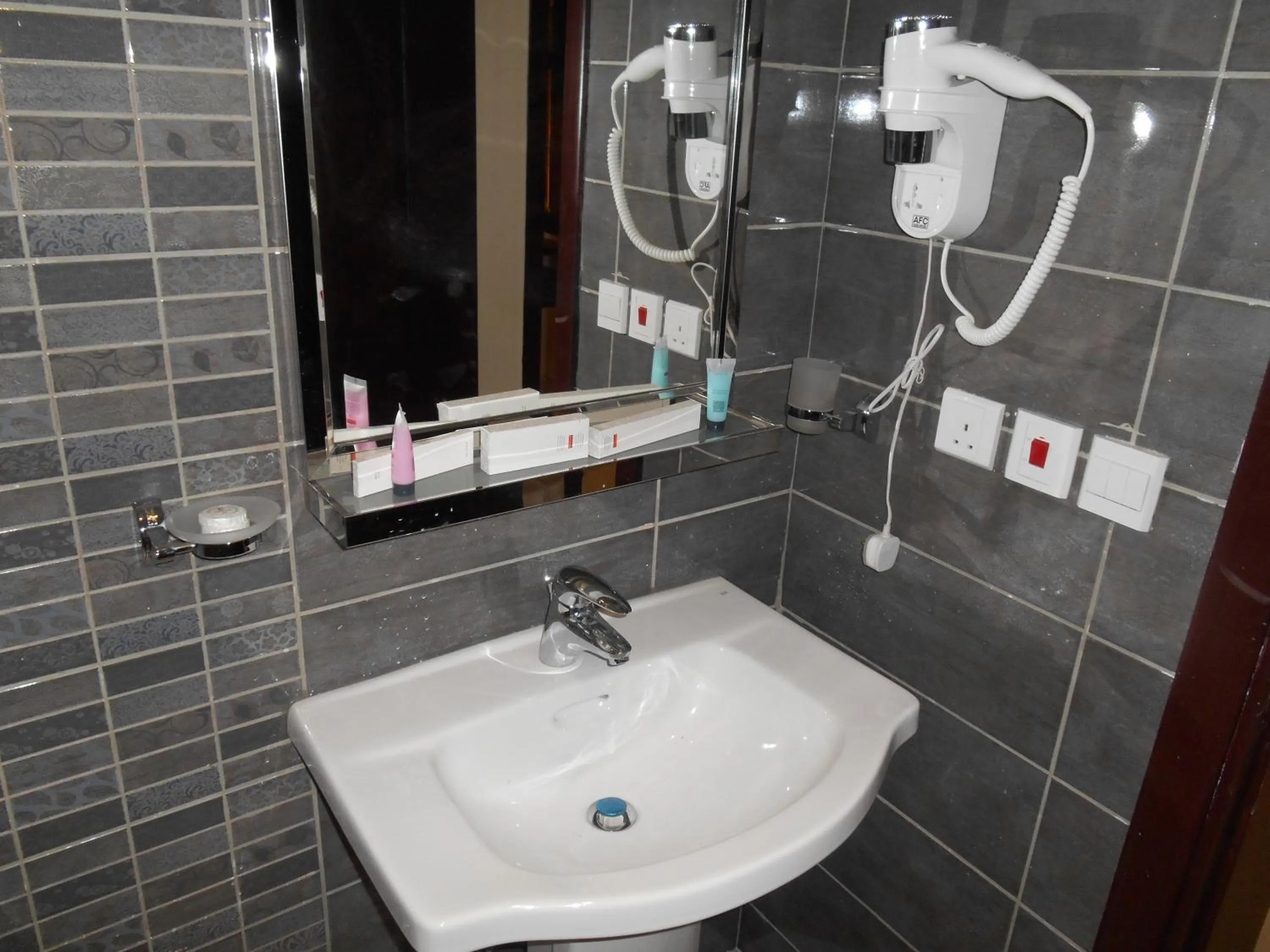 Bathroom in جلنار الشرق للشقق المخدومة