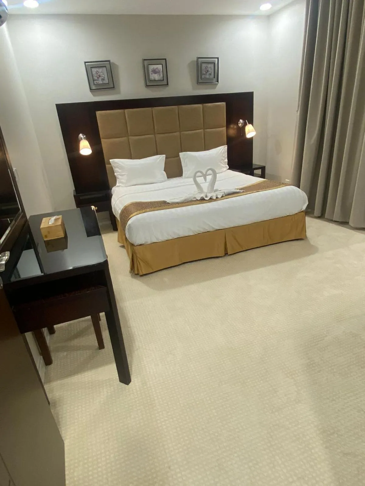 Bed in جلنار الشرق للشقق المخدومة