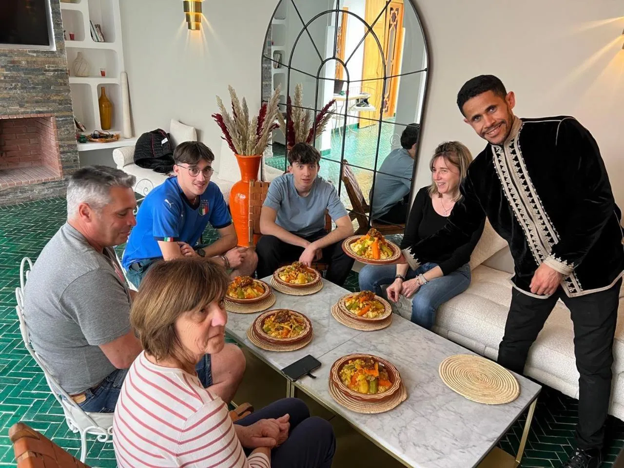 Restaurant/places to eat in Riad Darchica