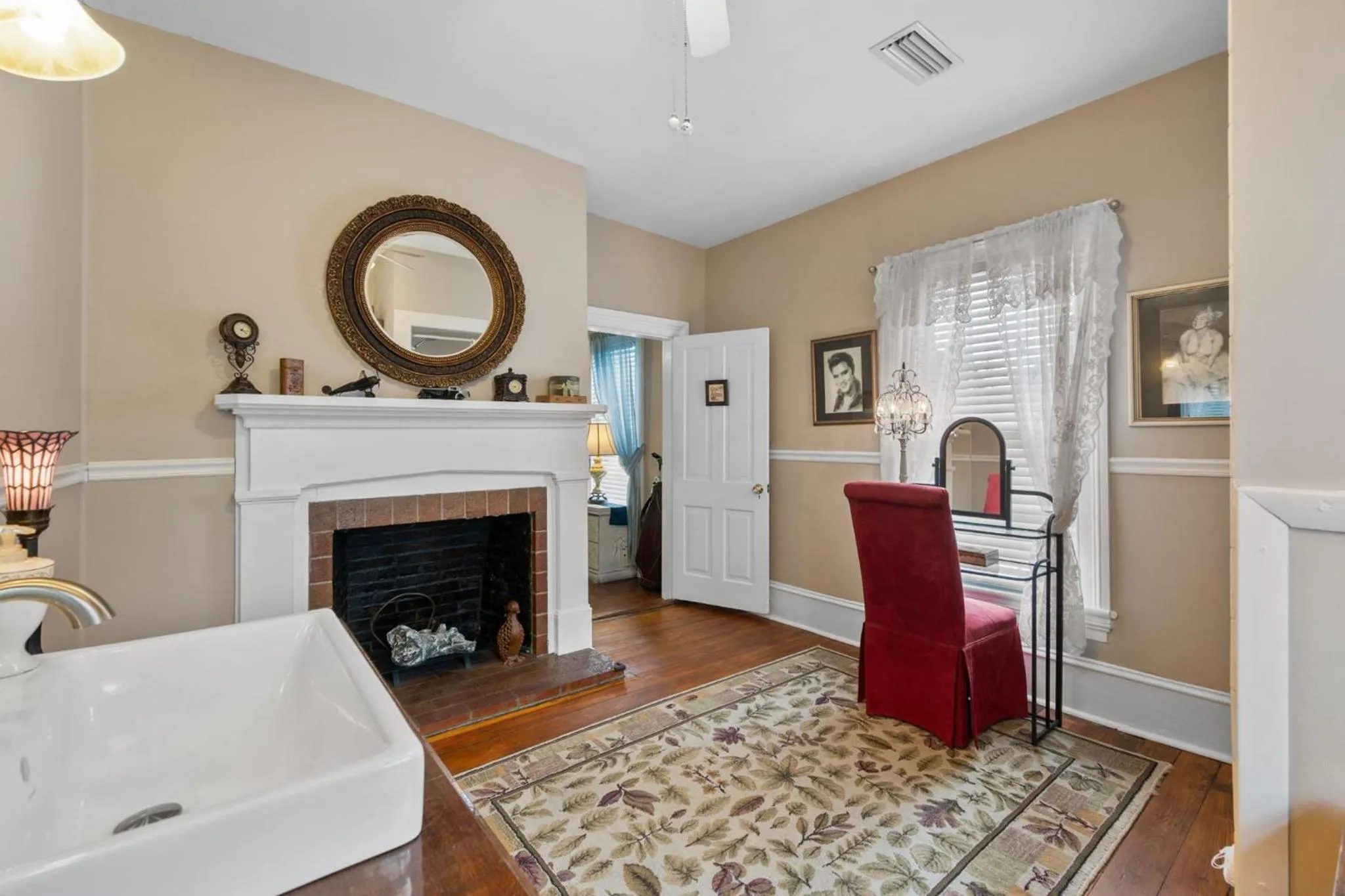 Bedroom in Goodbread House Bed and Breakfast