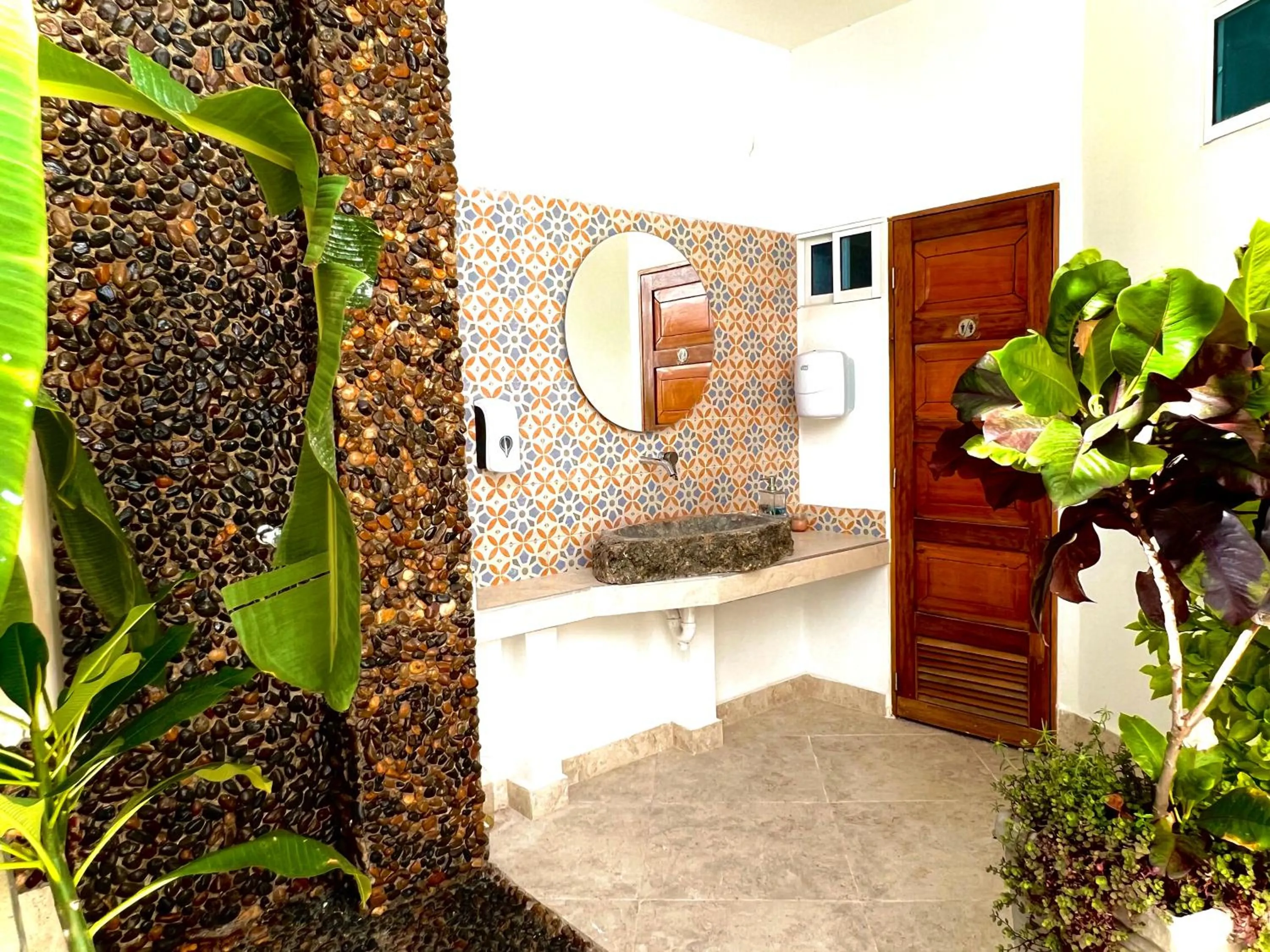 Bathroom in Charme 64 Hotel Boutique