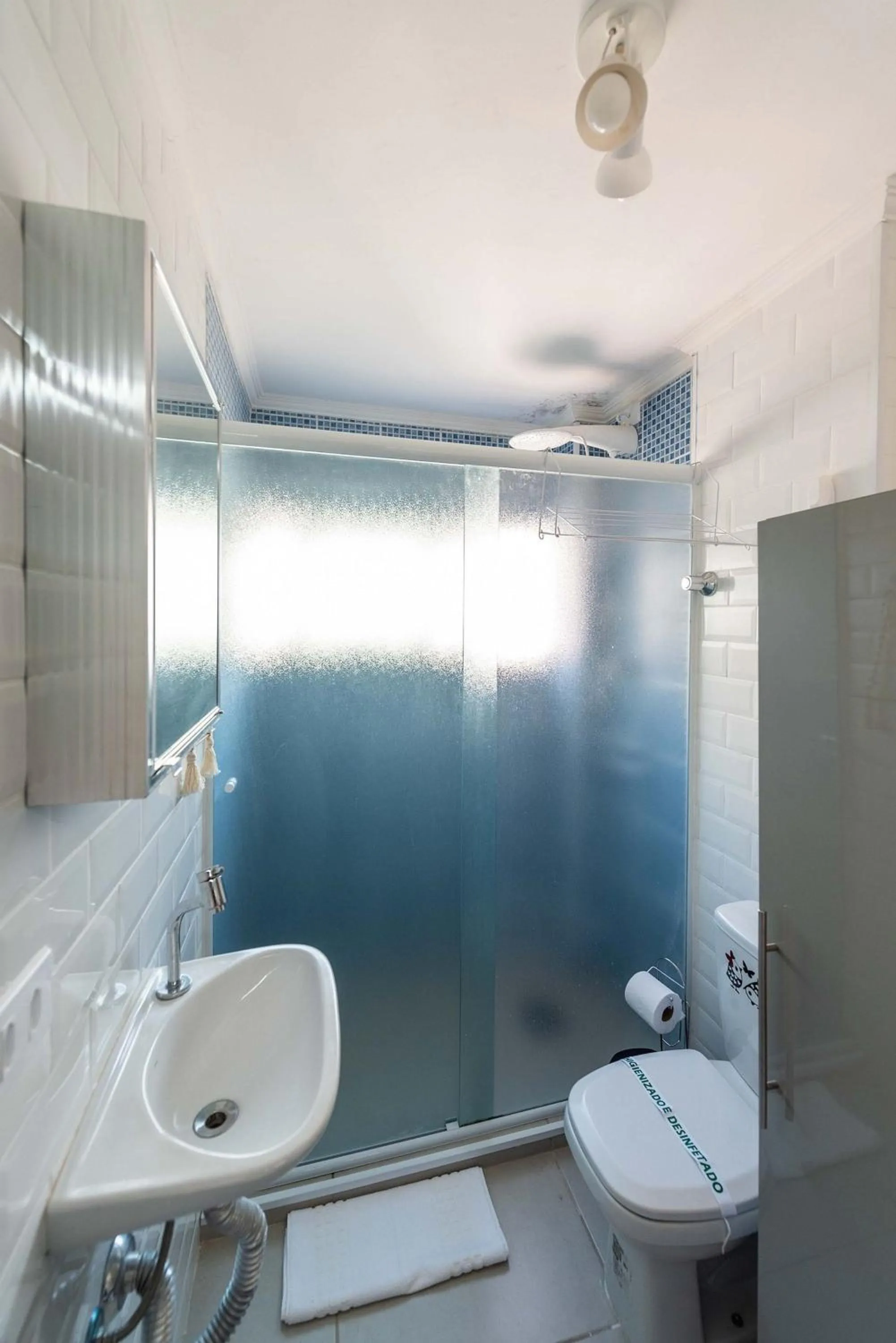 Toilet in Ed Marli Santos