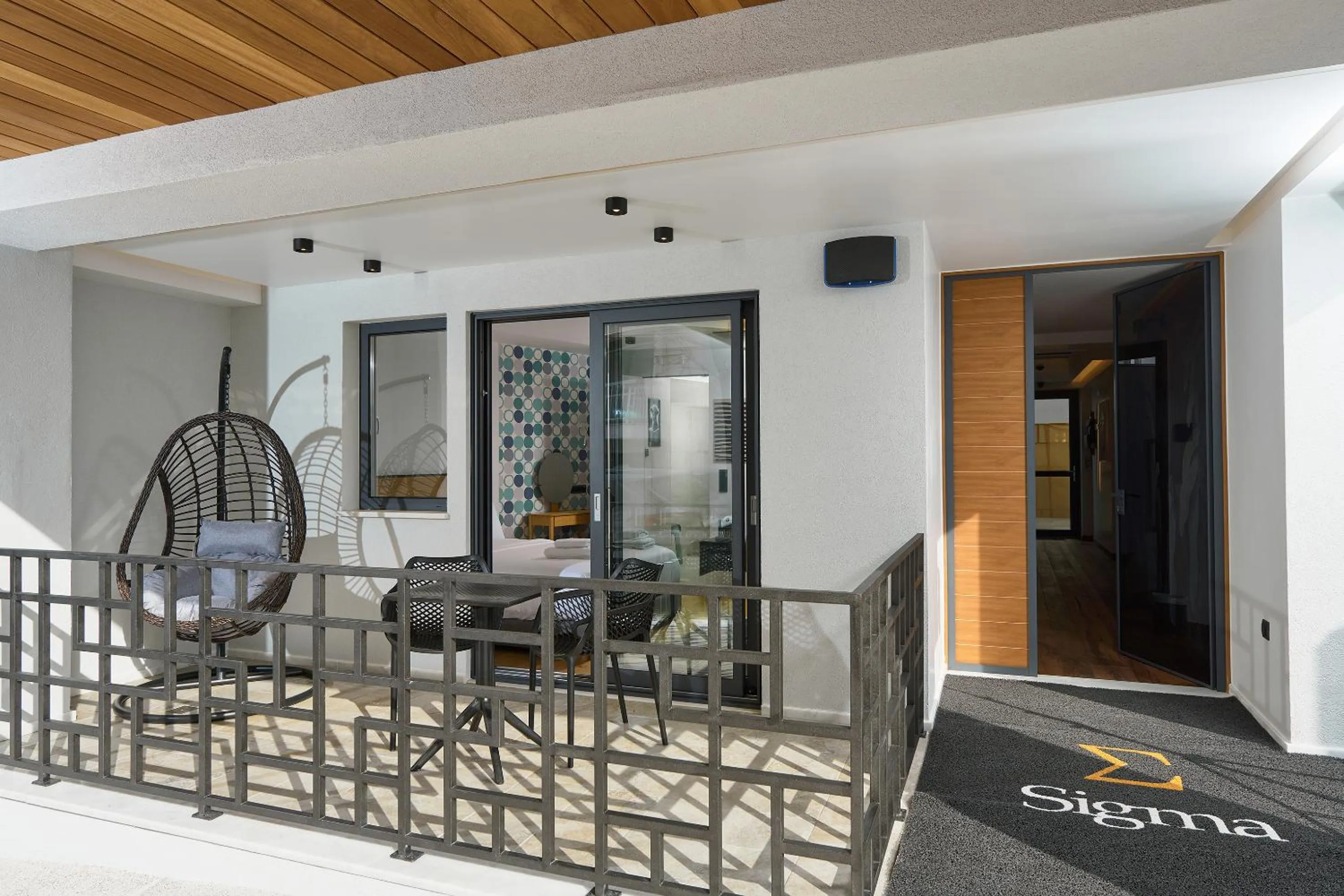 Balcony/Terrace in SIGMA Suites Hotel