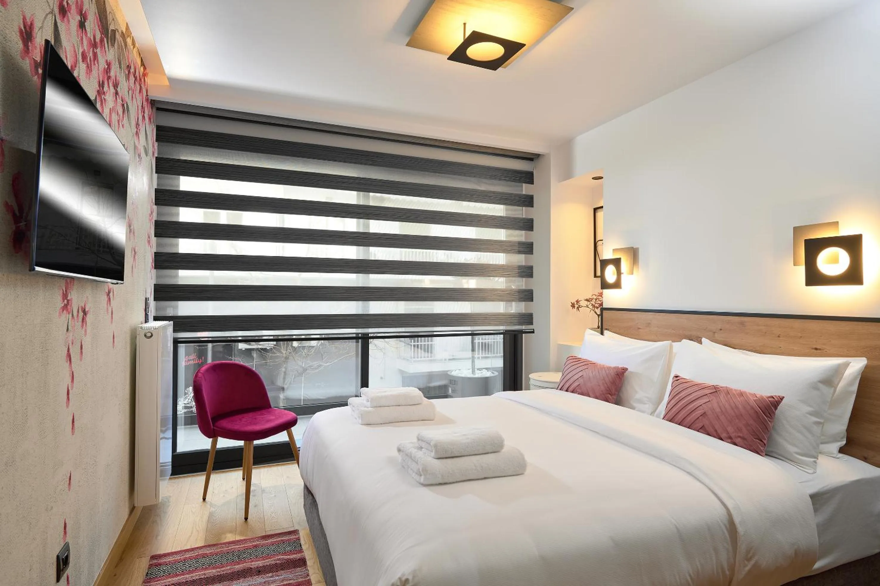 Bedroom, Bed in SIGMA Suites Hotel