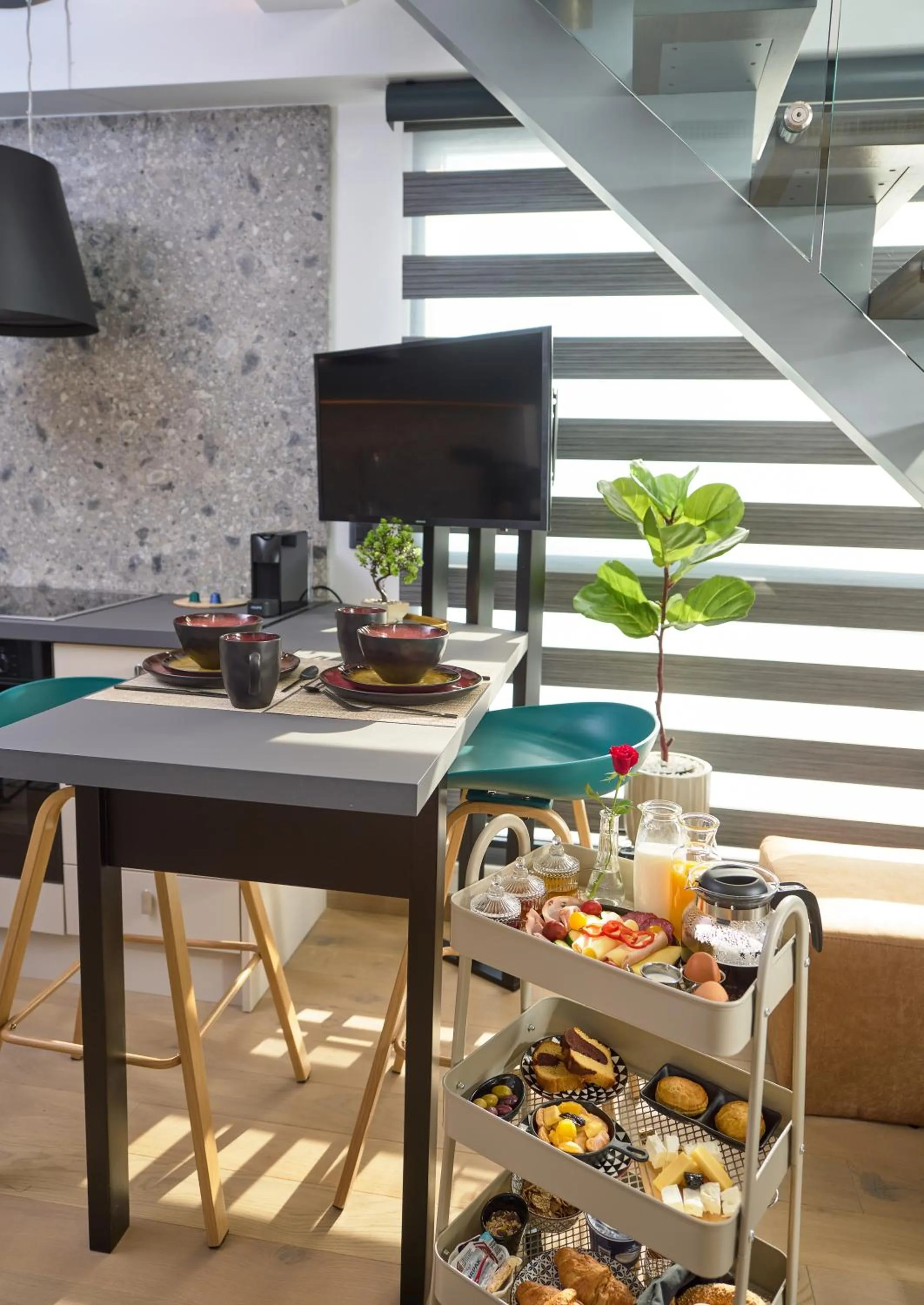 Food and drinks in SIGMA Suites Hotel