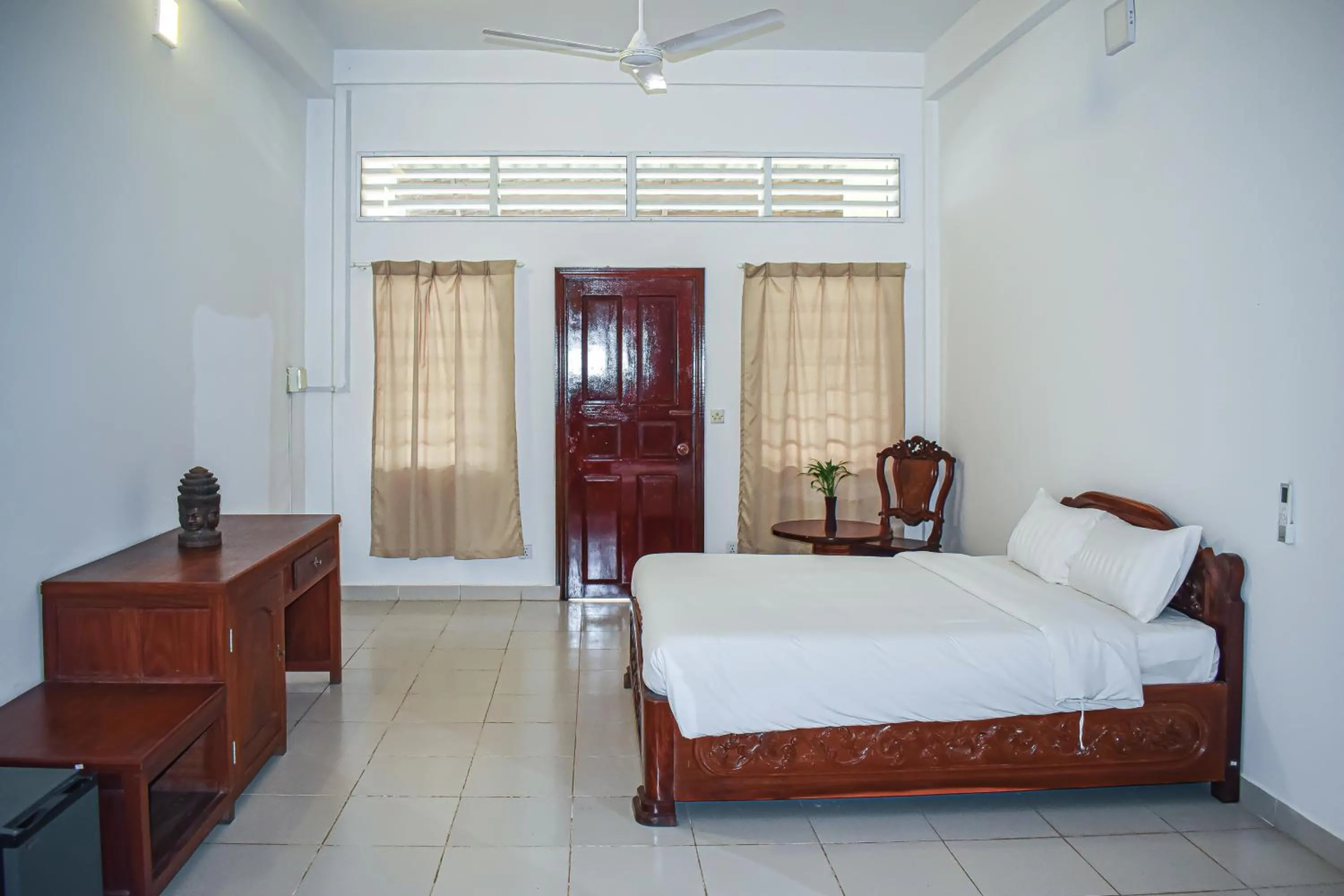 Bed in Dara Express Inn by Angkor Green Gardens