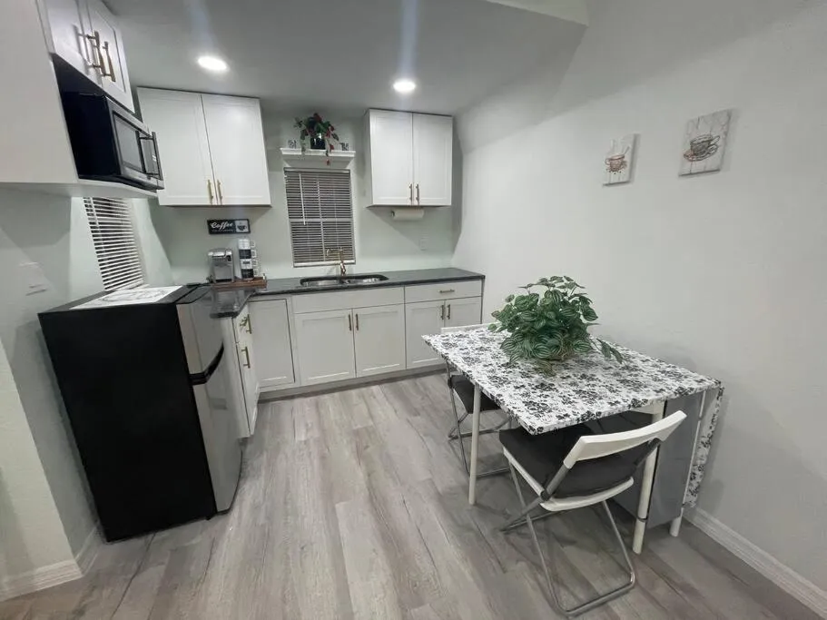 The Tiny Cottage in the Springs/ Central FL