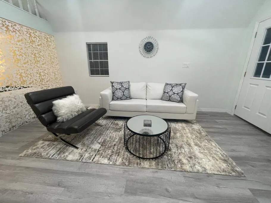 The Tiny Cottage in the Springs/ Central FL