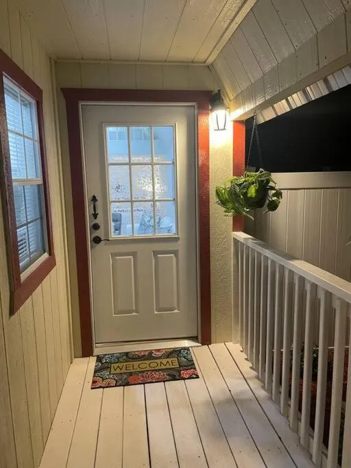 The Tiny Cottage in the Springs/ Central FL