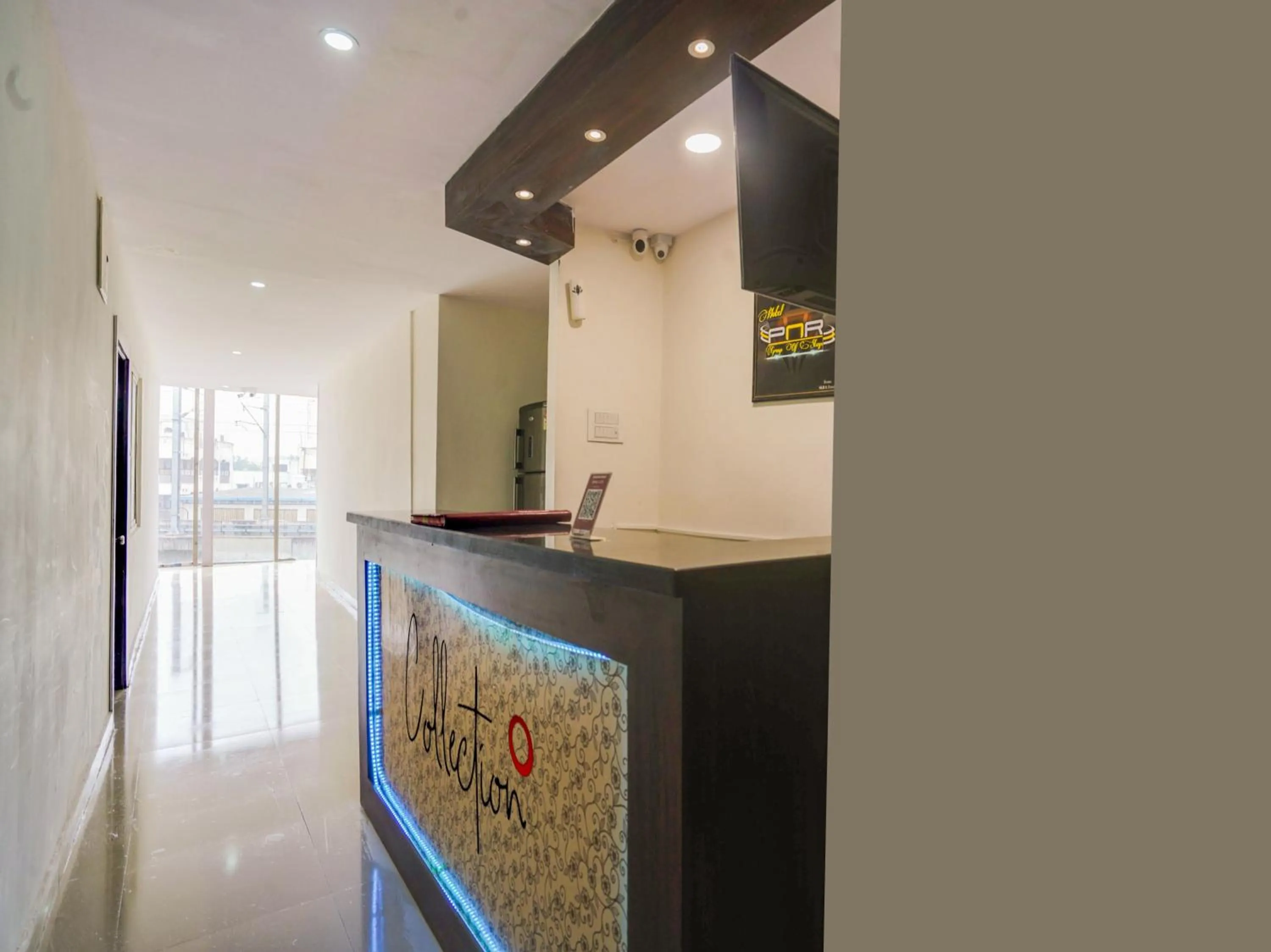 Lobby or reception in Super Collection O PNR COMFORT KHAIRATABAD