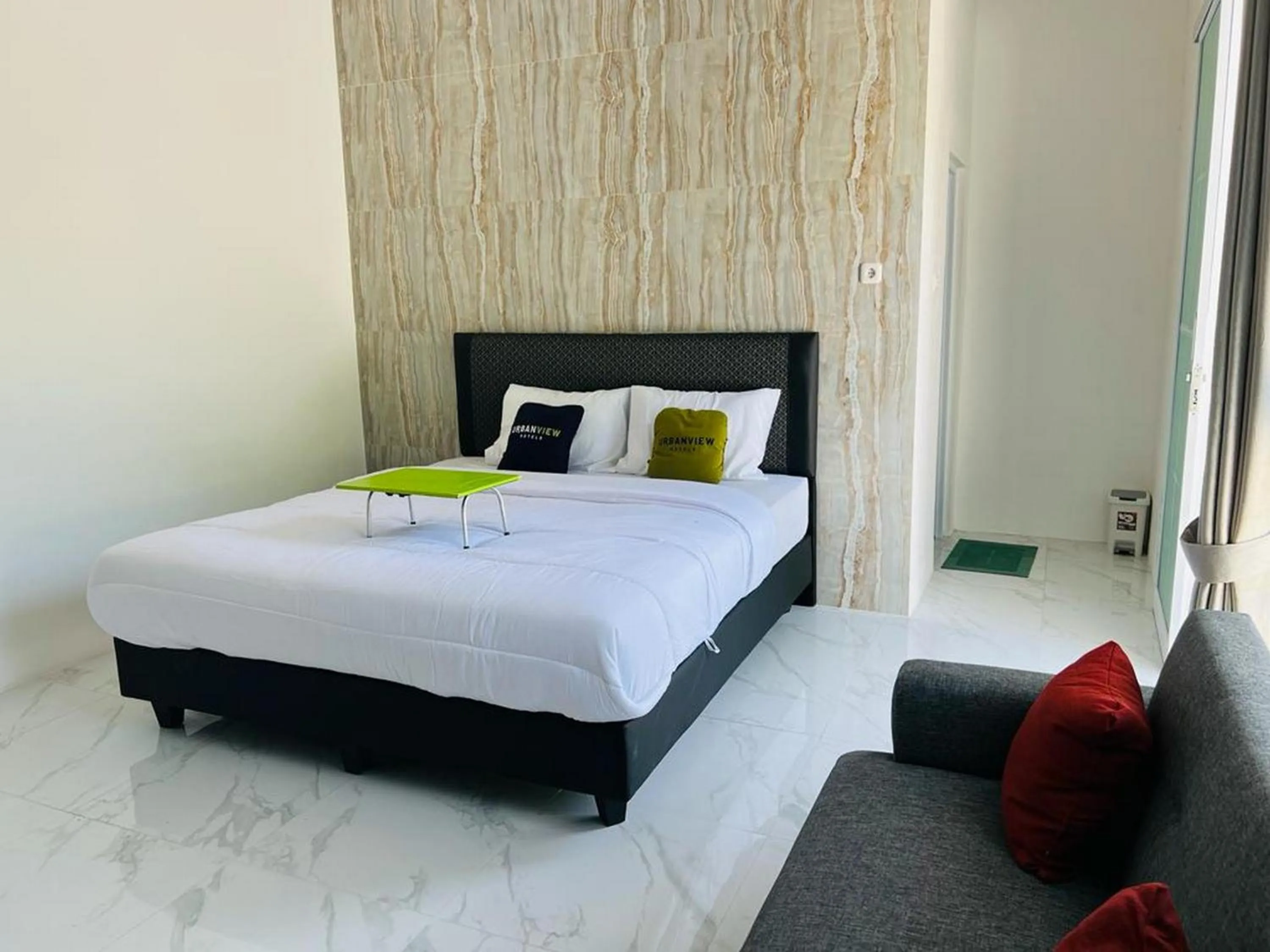Bedroom, Bed in Urbanview Hotel Nimara Ngawi by RedDoorz