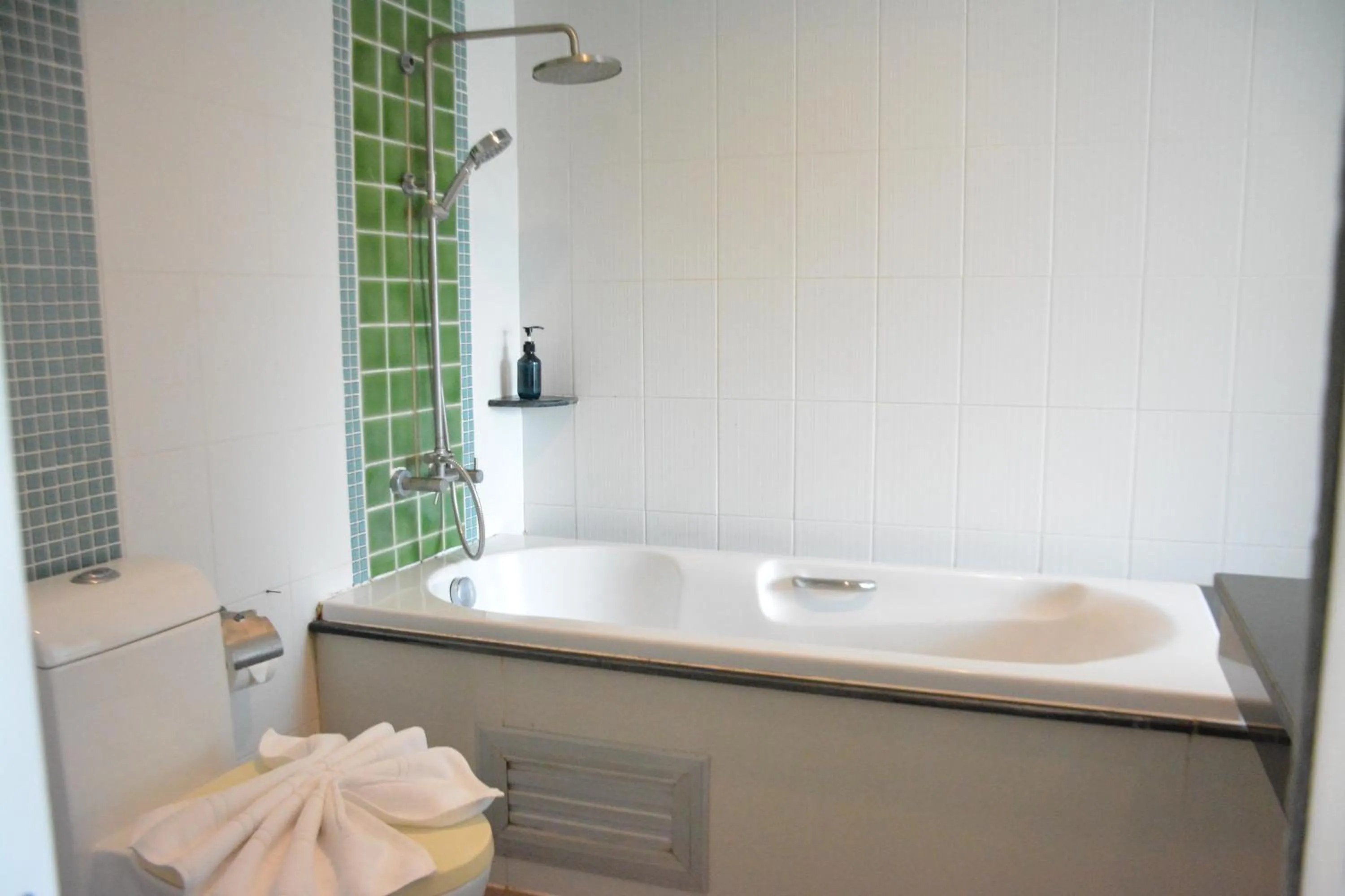 Bath in Zephyr Grand Hotel