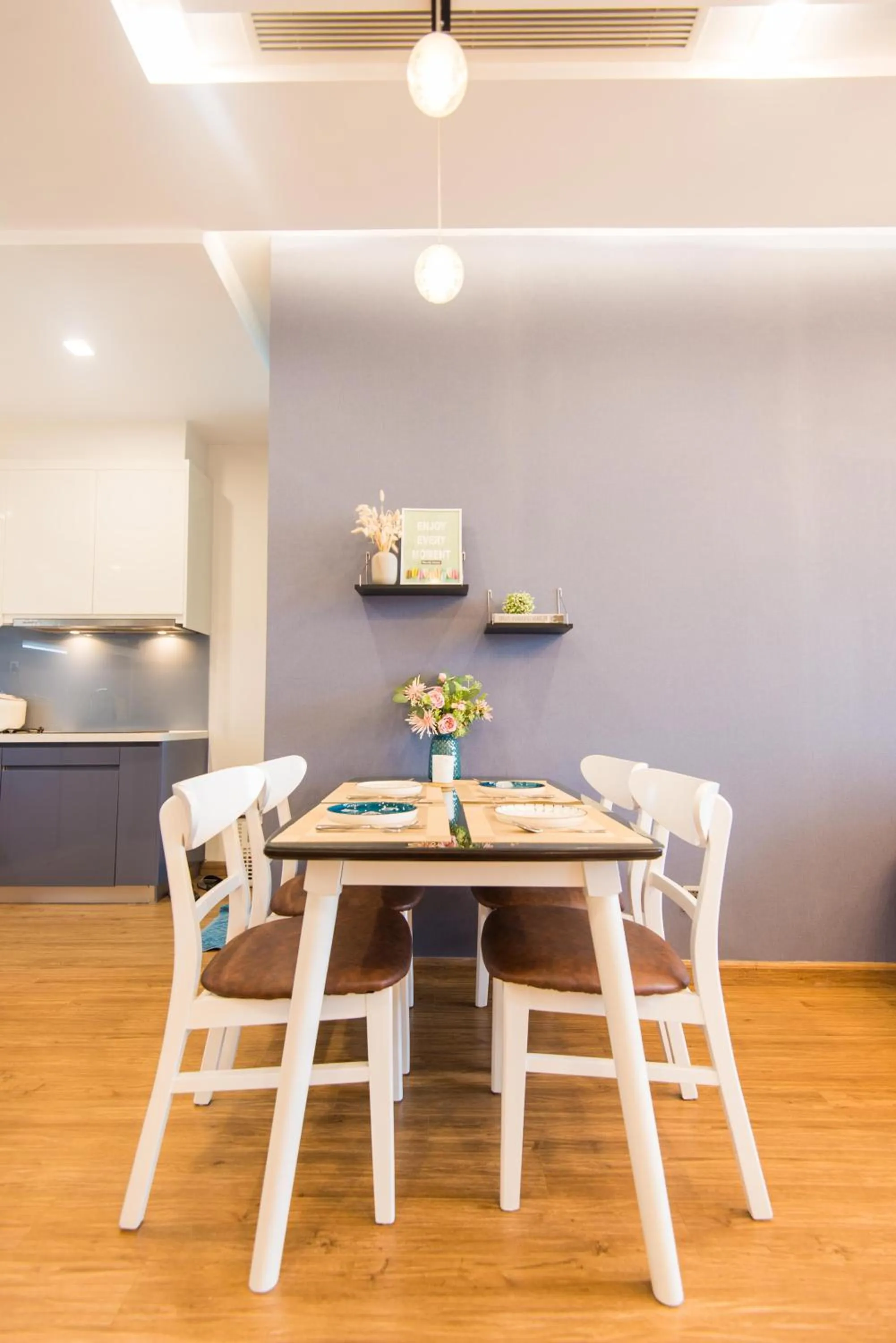 Dining area in Vinhomes Metropolis Harmony Residence