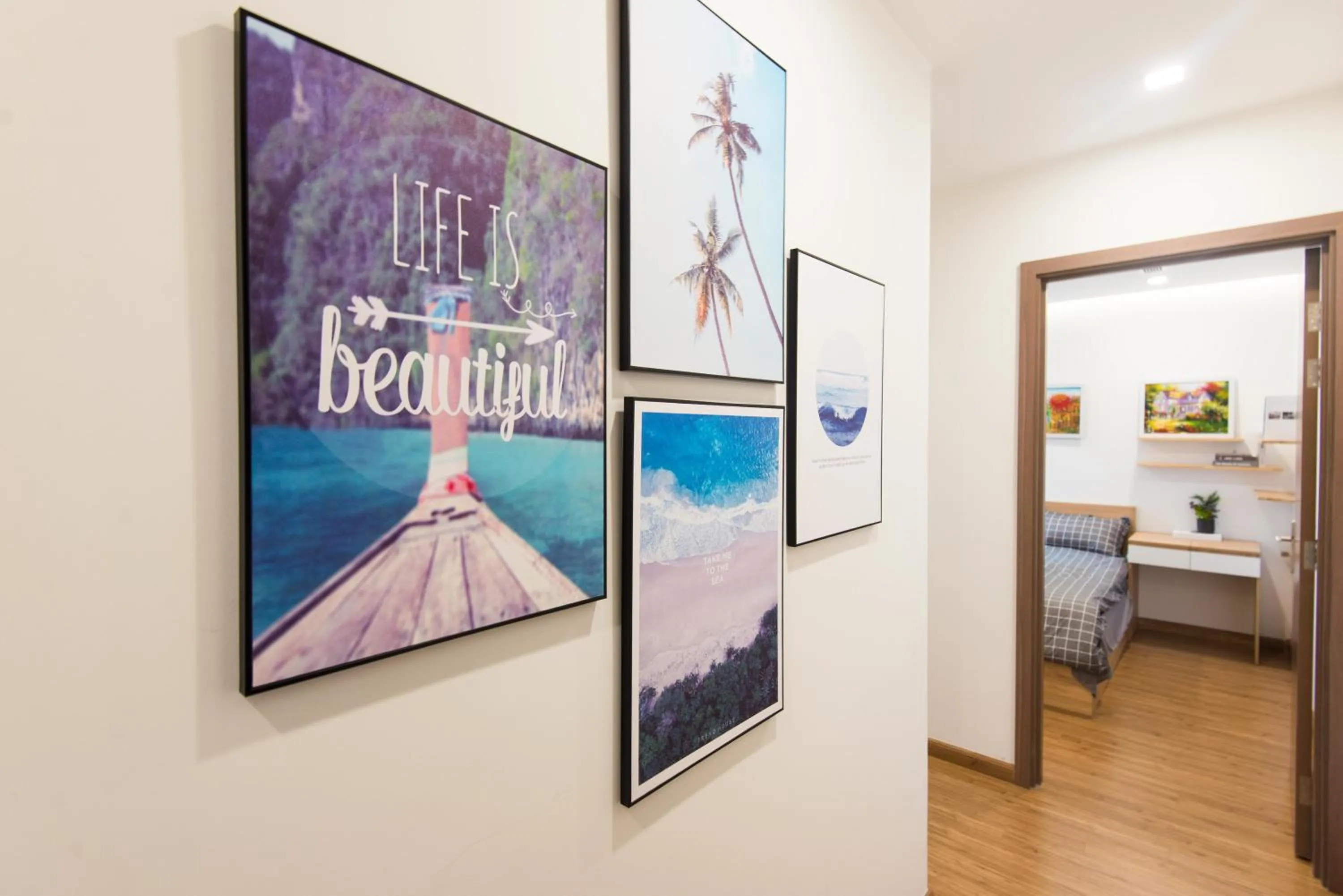 Decorative detail, Bed in Vinhomes Metropolis Harmony Residence