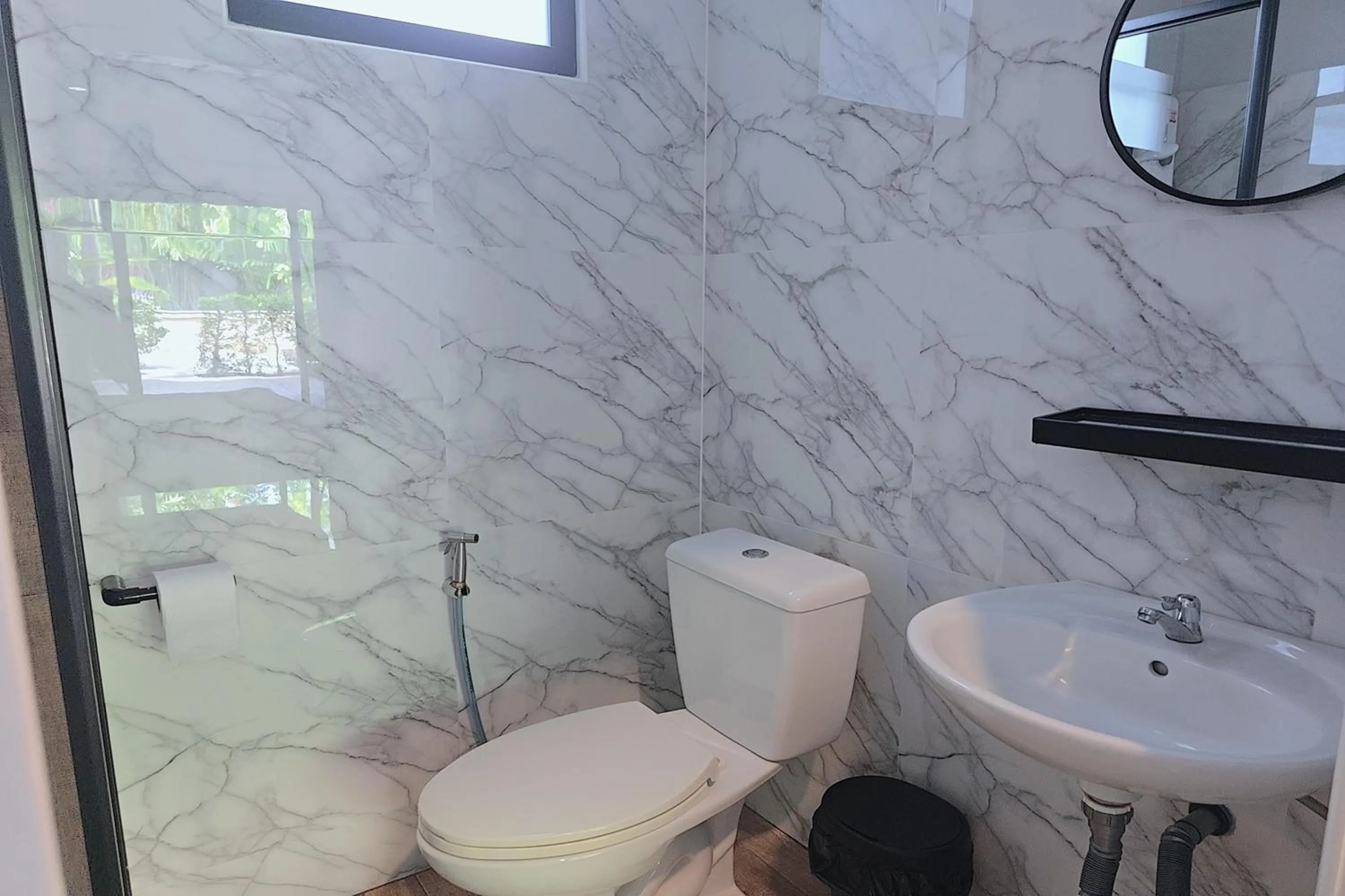 Shower in Aonangstudio