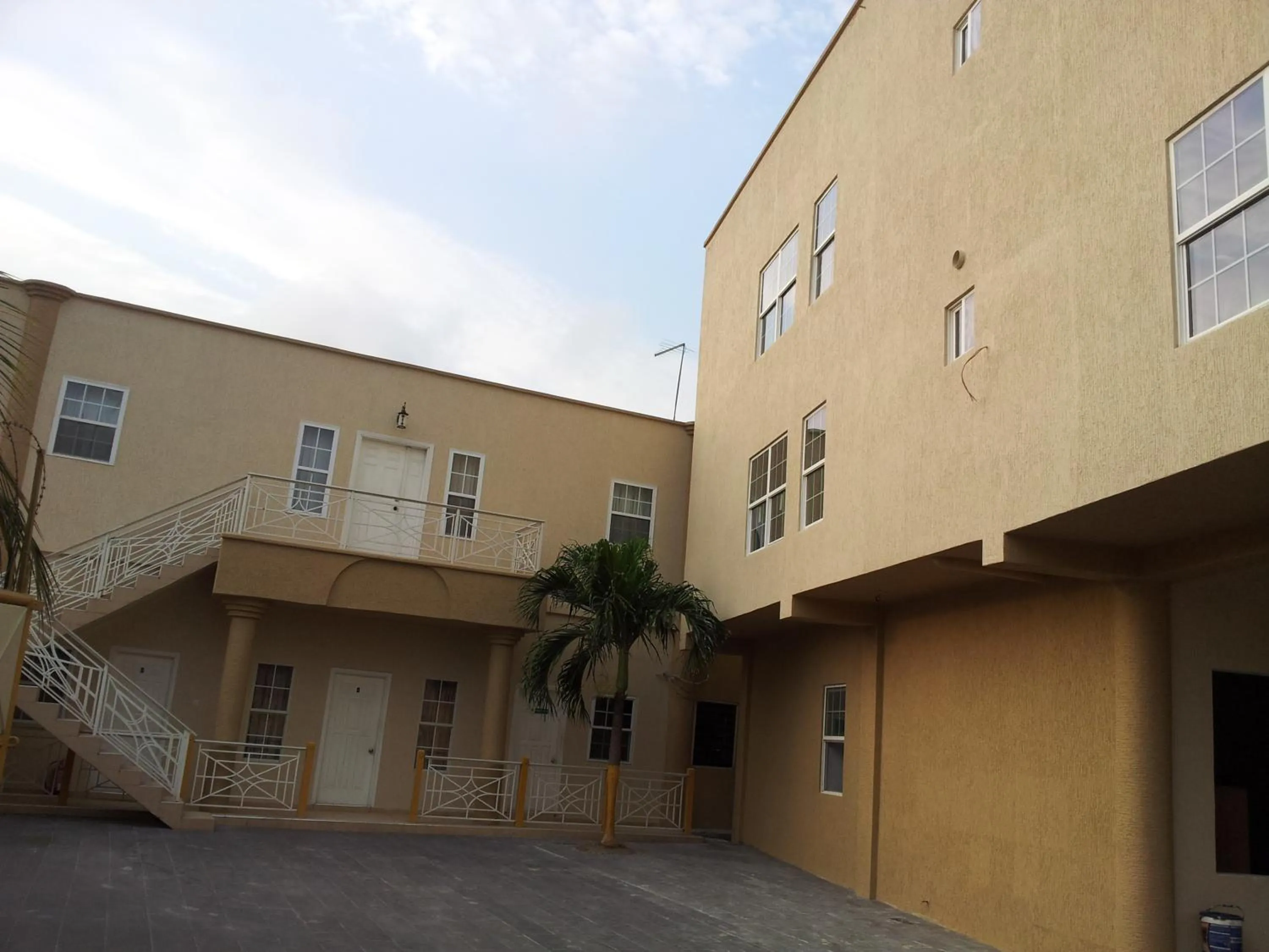 Facade/entrance in Tropical Enclave Hotel