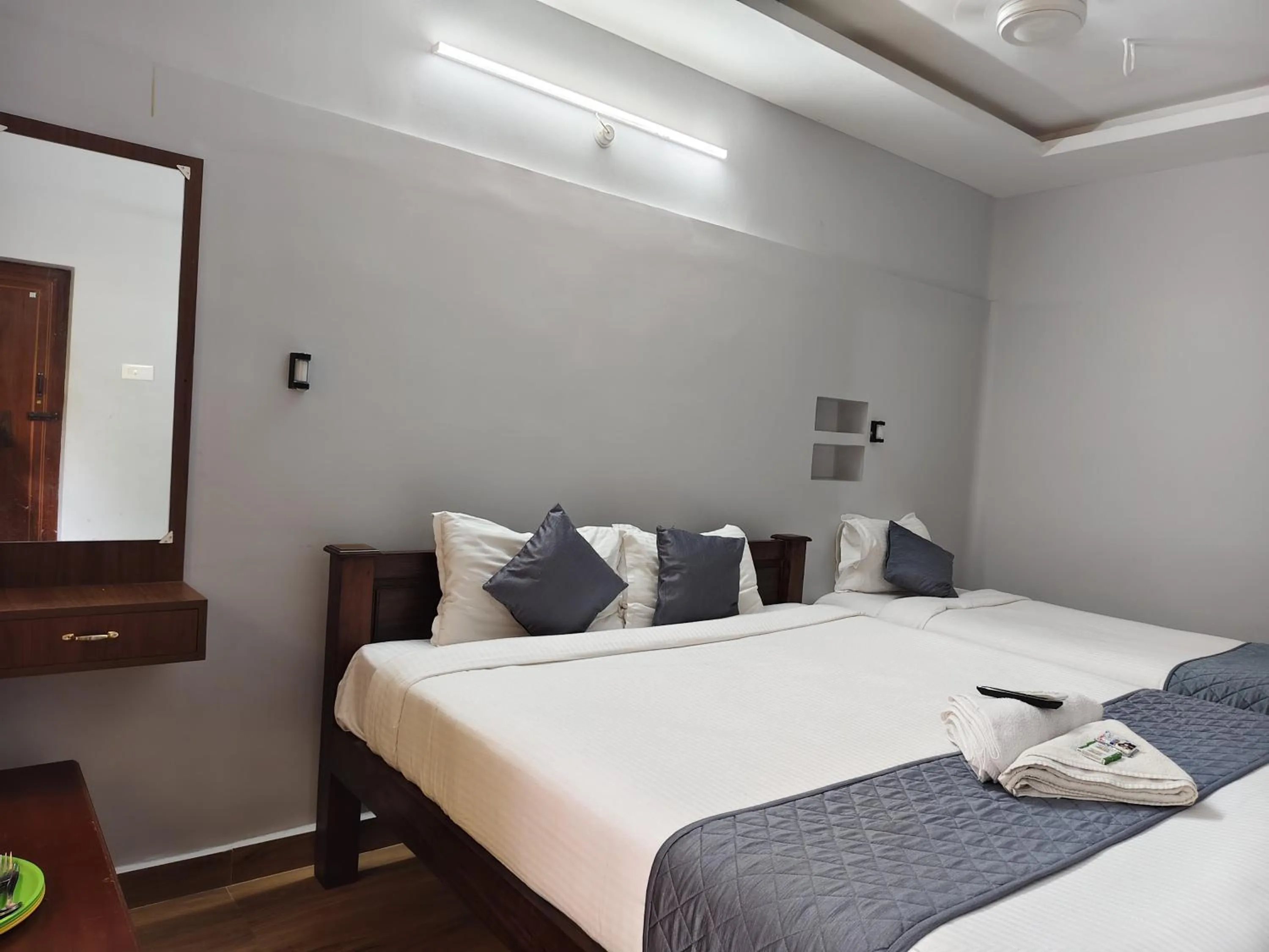 Bed in Lax Residency, White Town, Pondicherry