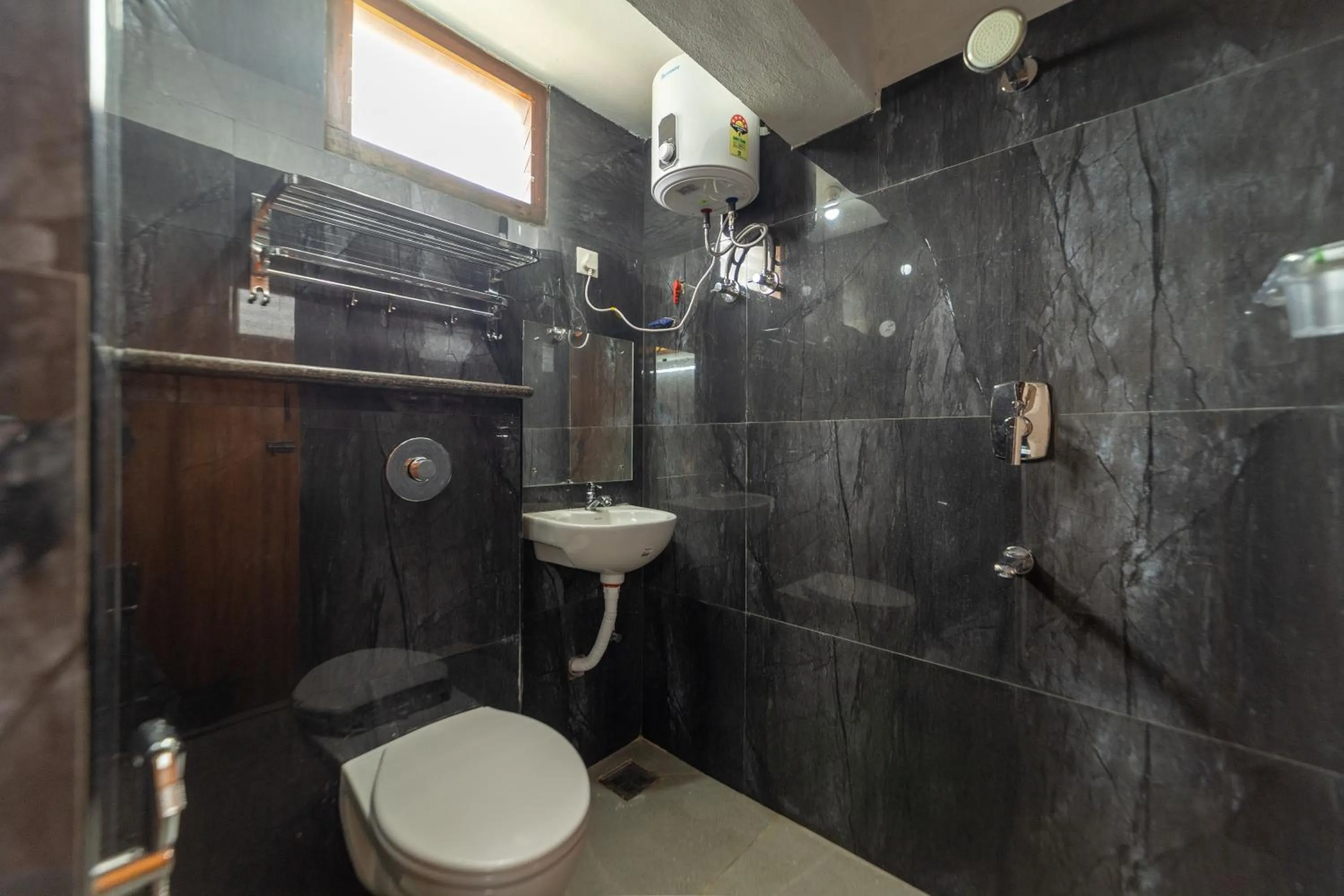 Shower in Lax Residency, White Town, Pondicherry