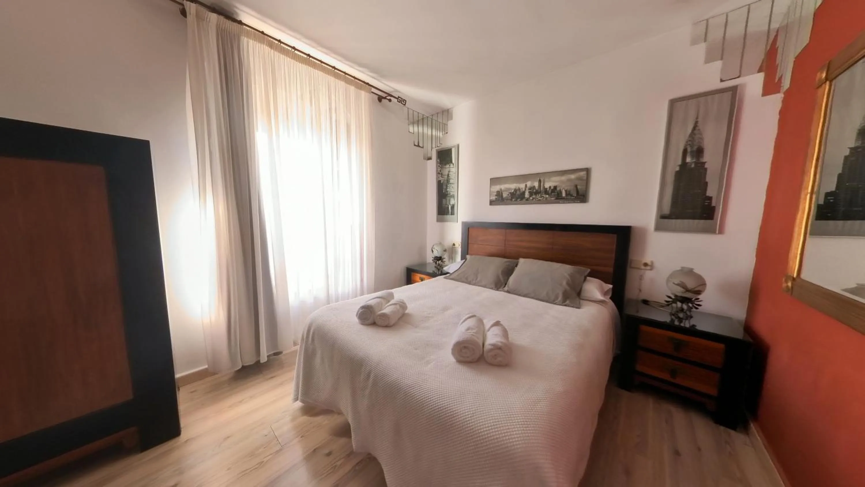 Photo of the whole room, Bed in Hotel Utopía