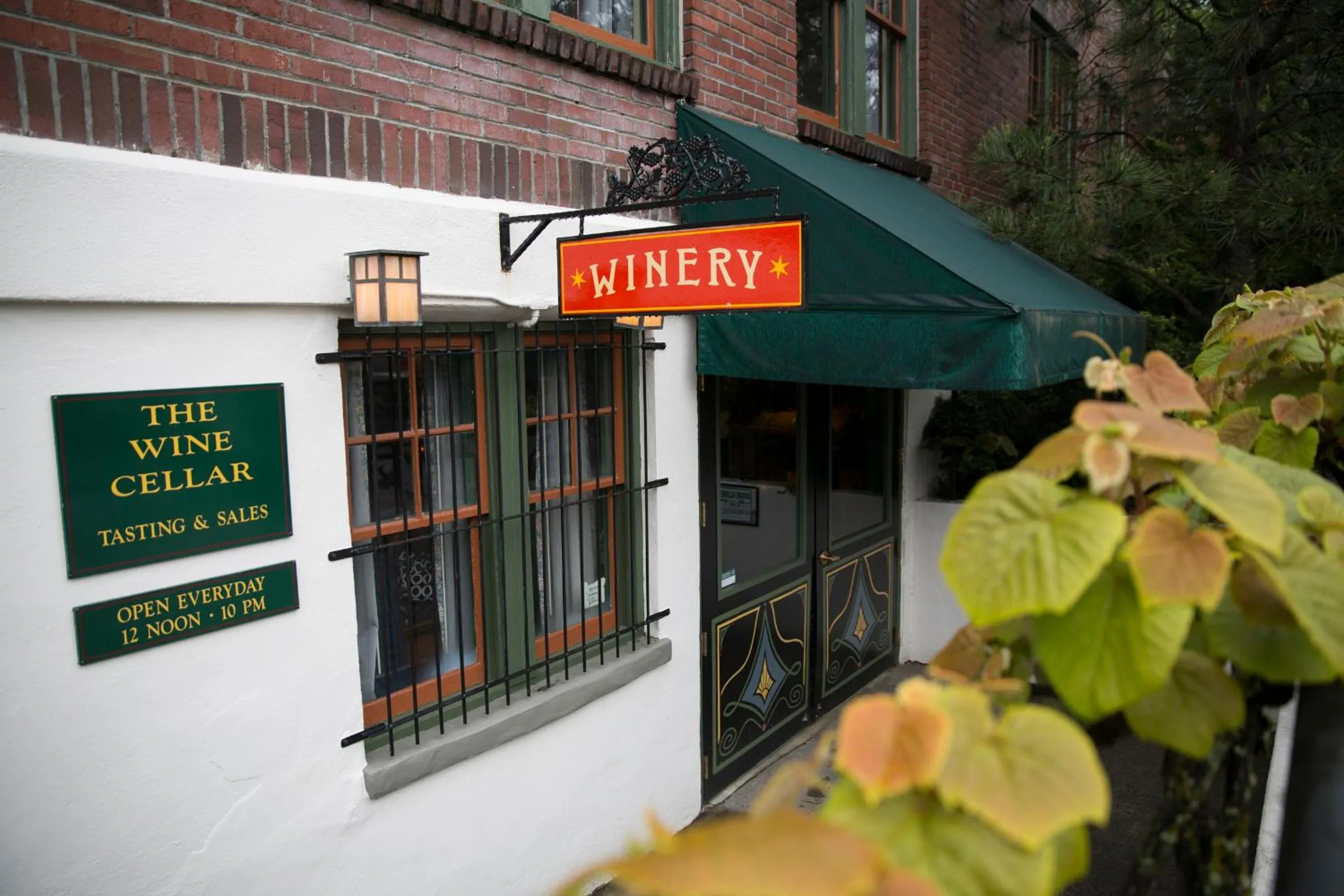 Lounge or bar in McMenamins Edgefield