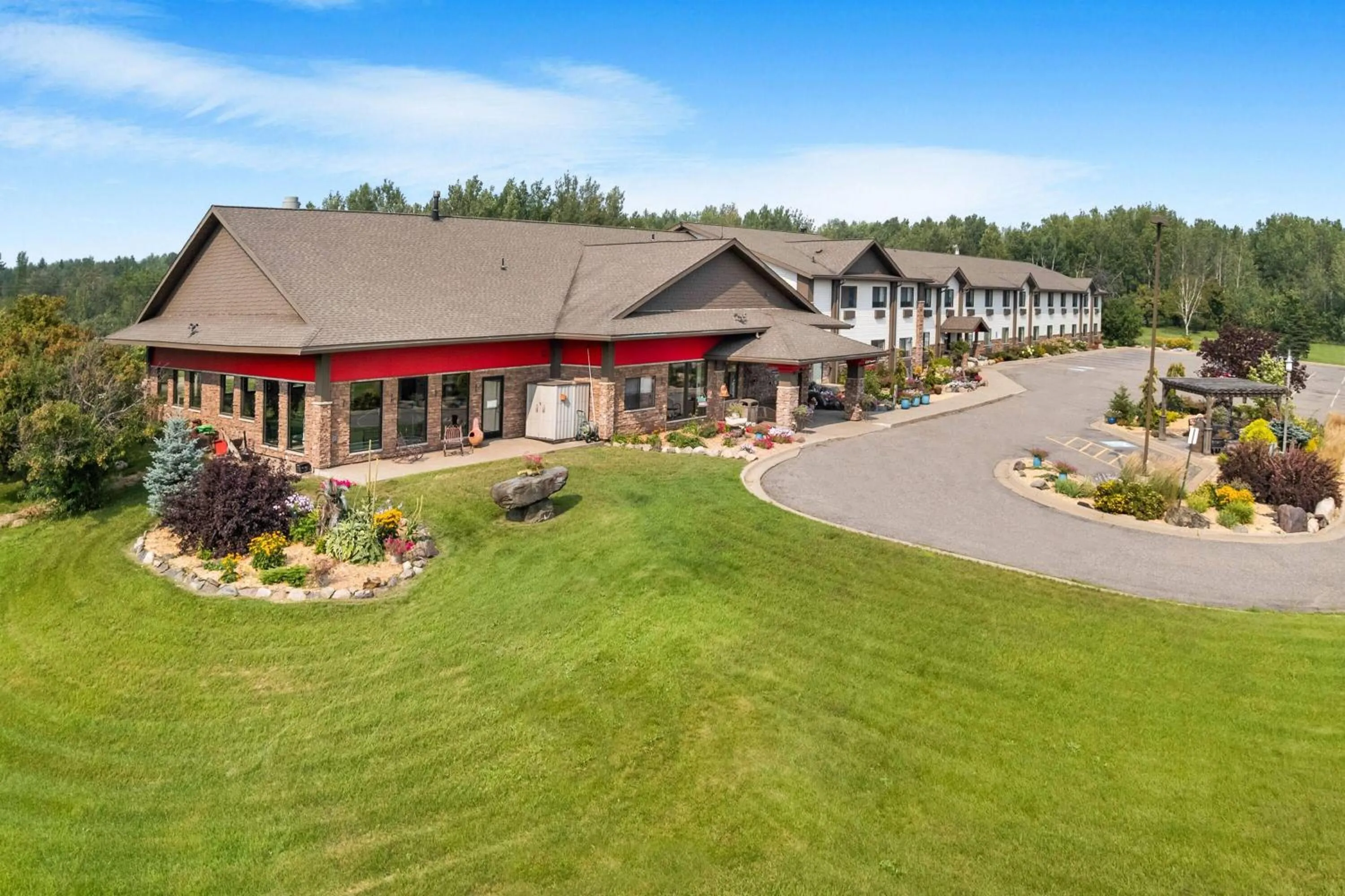 Property building in Super 8 by Wyndham Eveleth