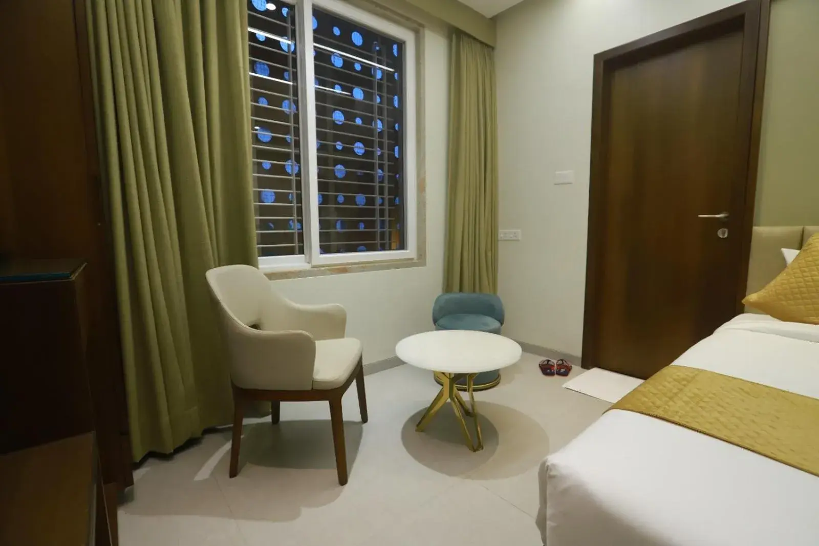 Double Room - single occupancy in RIDDHI EXECUTIVE Double Room - single occupancy in RIDDHI EXECUTIVE