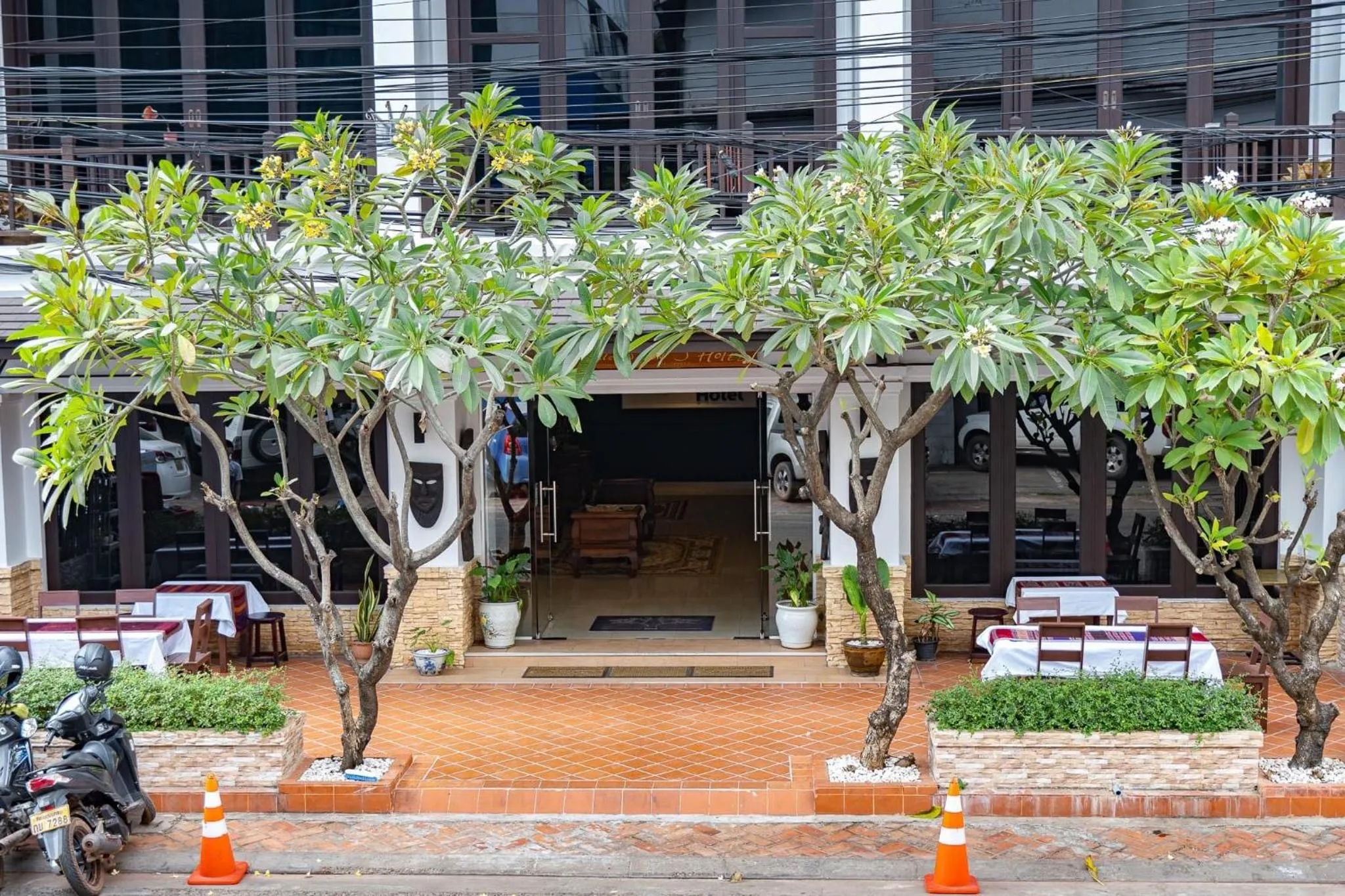 Property building in Vongkhamsene Boutique Hotel