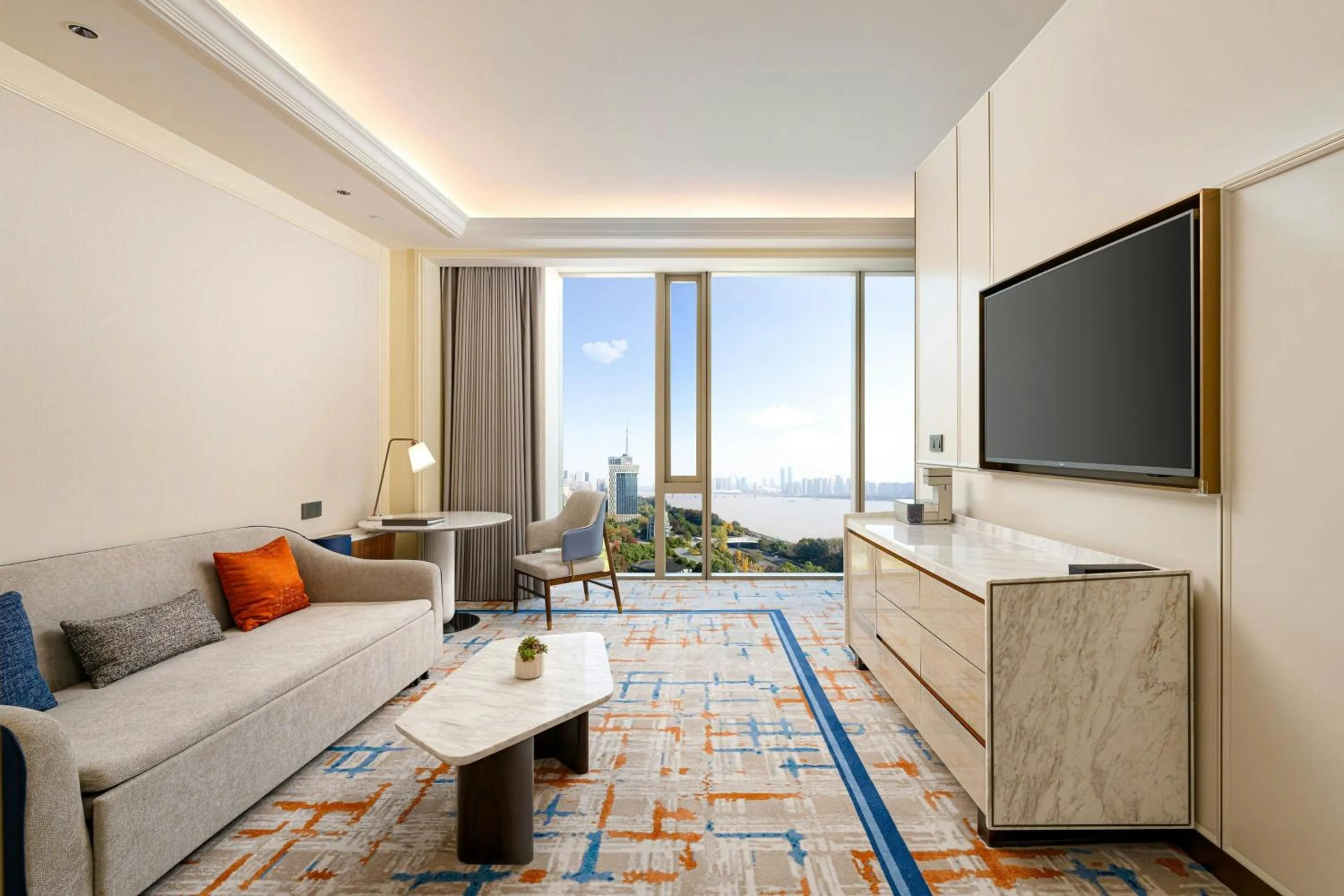 Bedroom in The Azure Qiantang, a Luxury Collection Hotel, Hangzhou