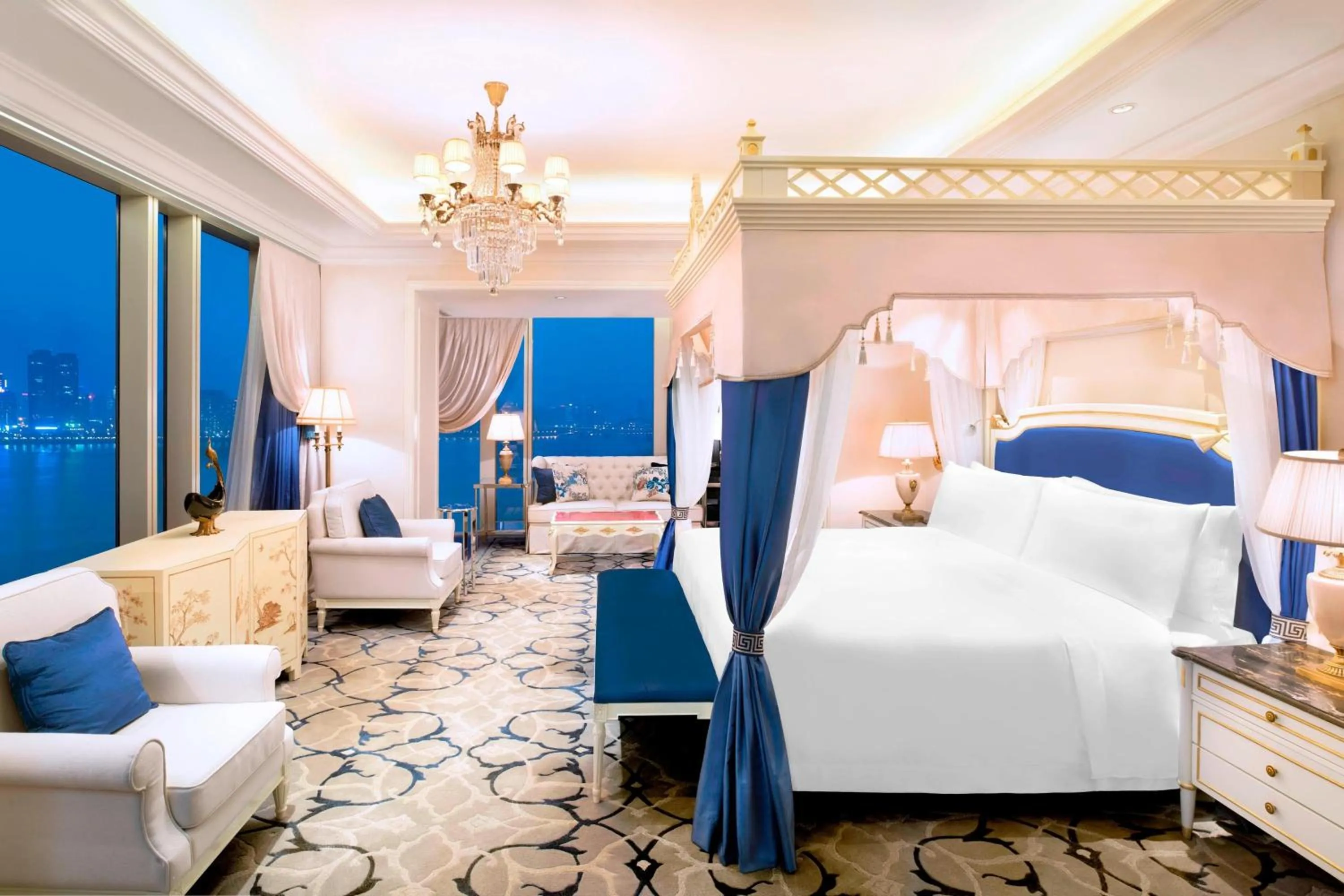 Bedroom, Bed in The Azure Qiantang, a Luxury Collection Hotel, Hangzhou