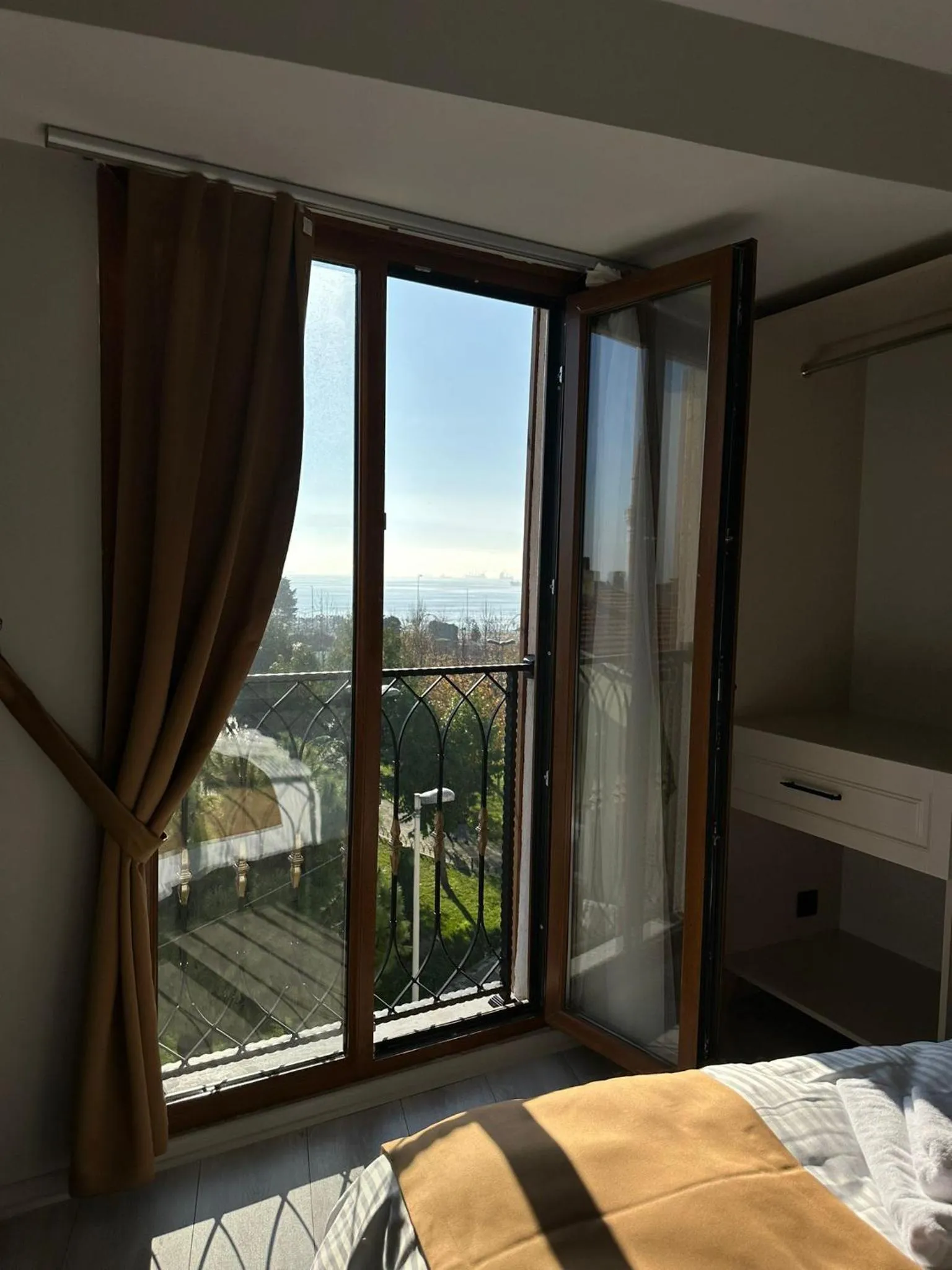 Bed in Sareban Istanbul