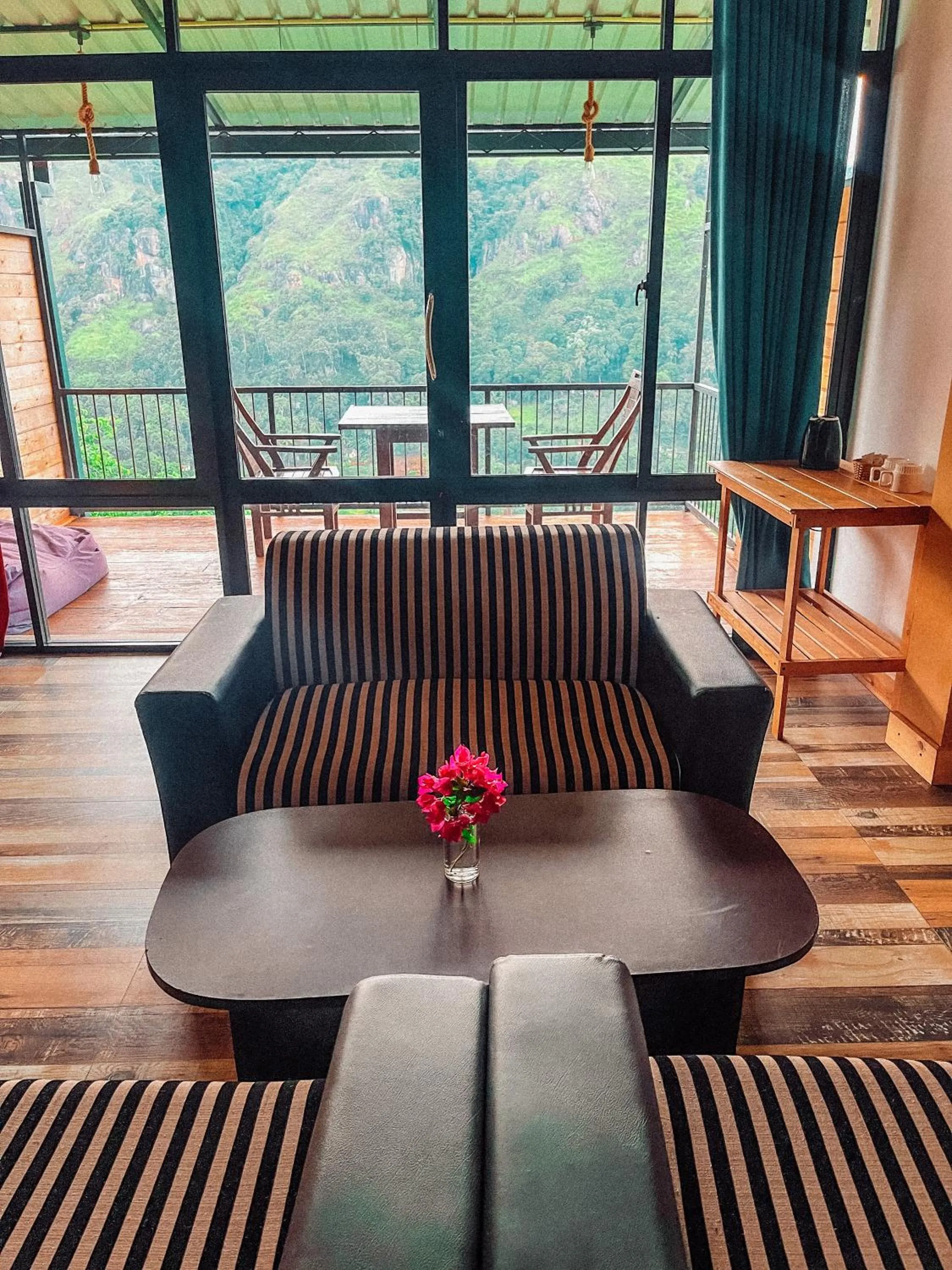 Seating area in Green Hill