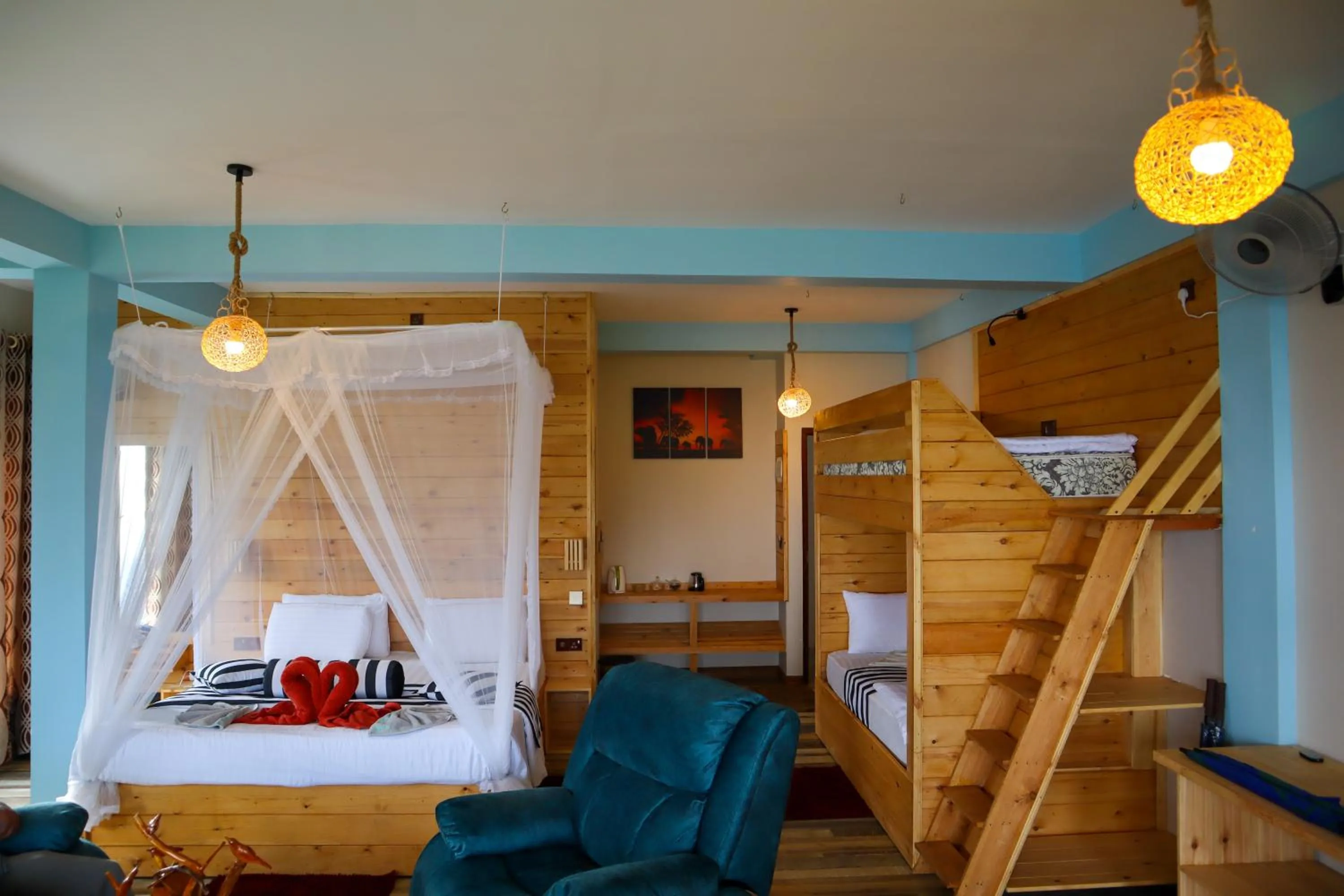 Bedroom, Bed in Green Hill