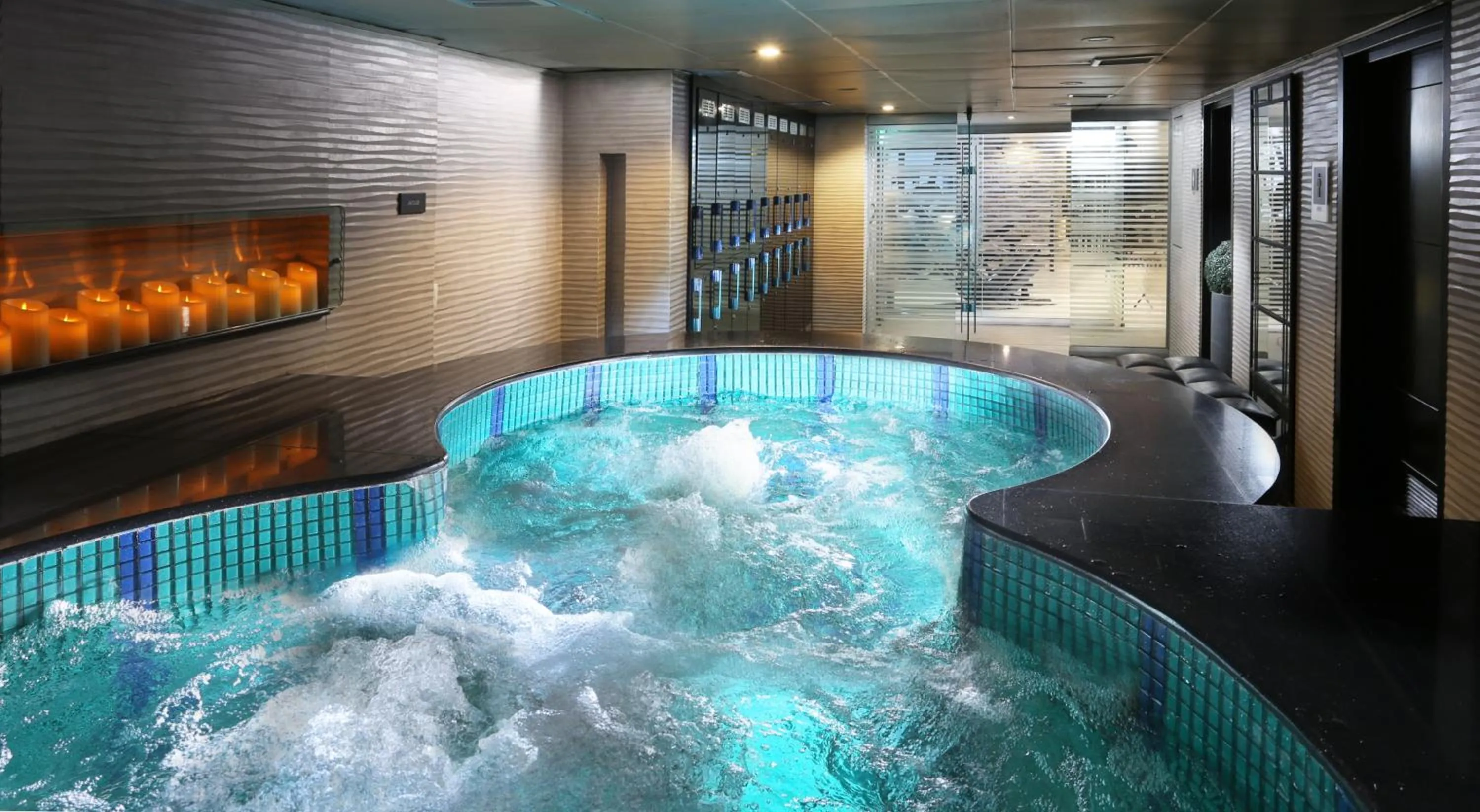 Hot Tub in Four Points by Sheraton Lahore