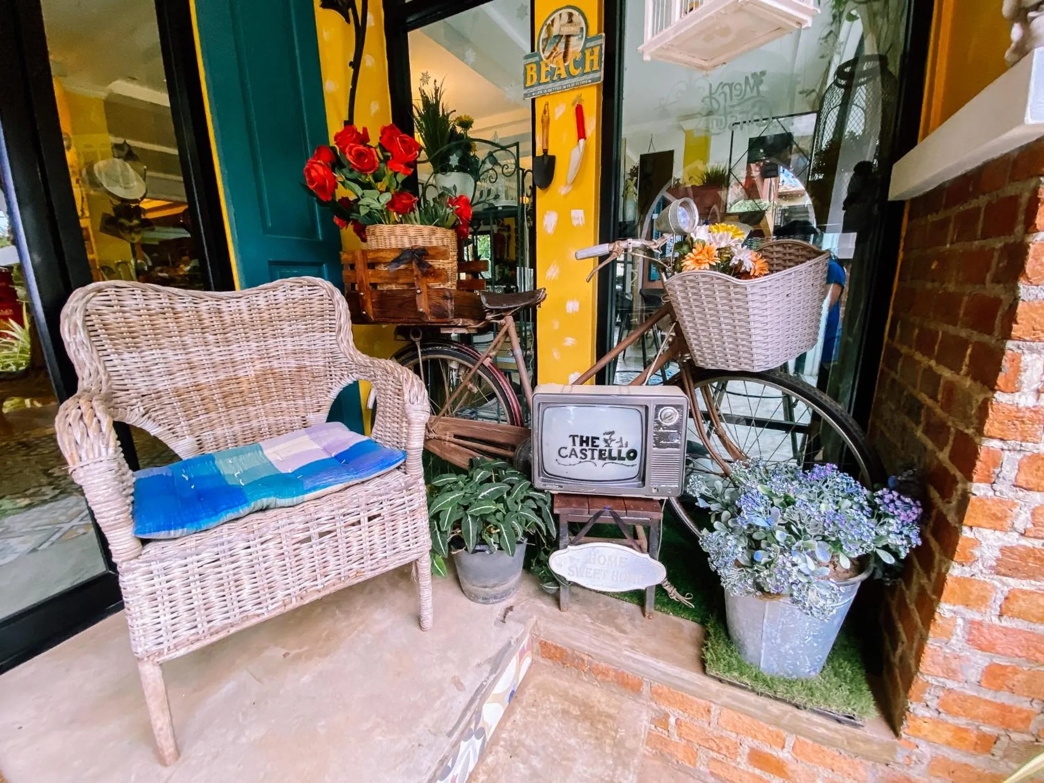 Seating area in The Castello Resort