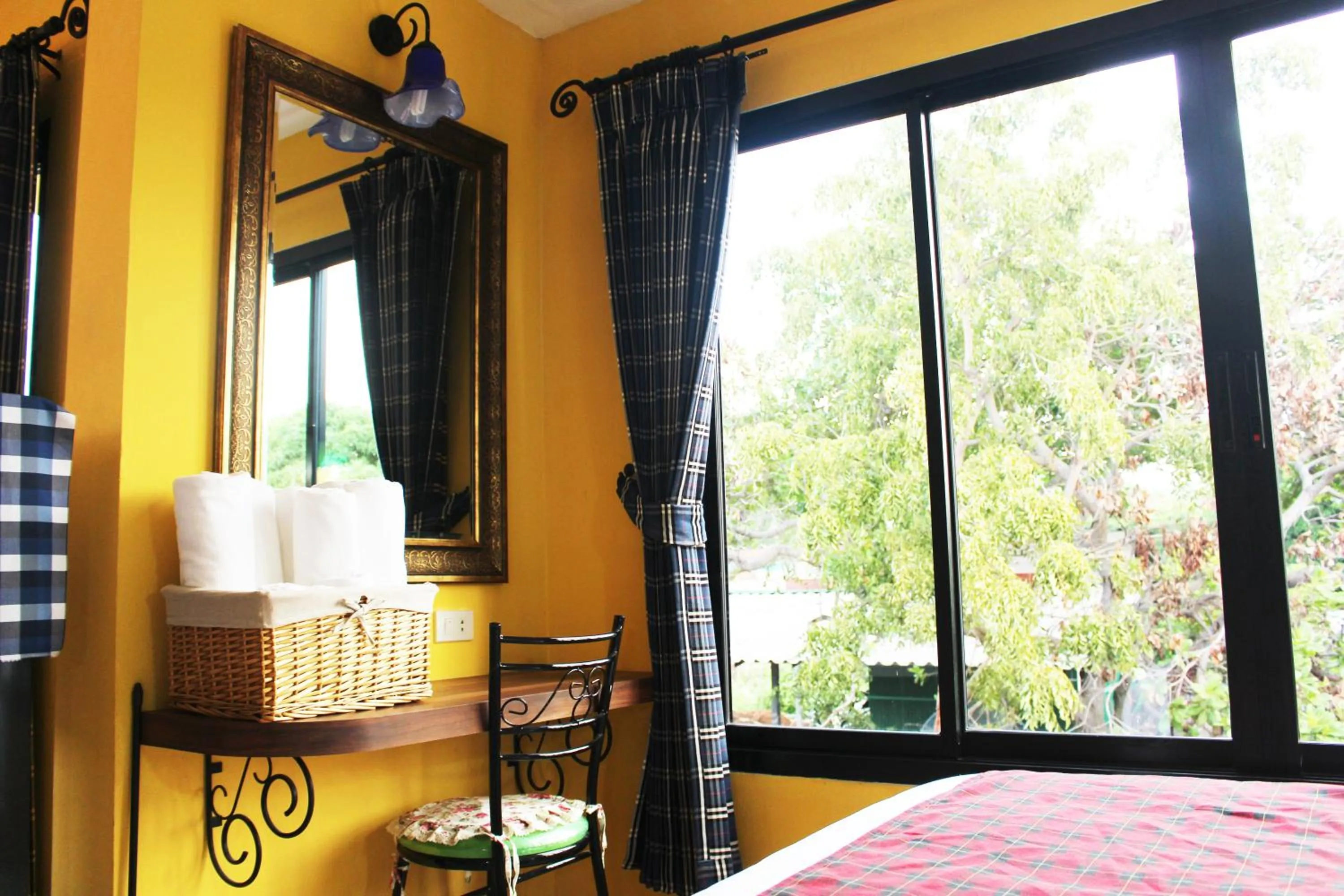 Bedroom, Bed in The Castello Resort