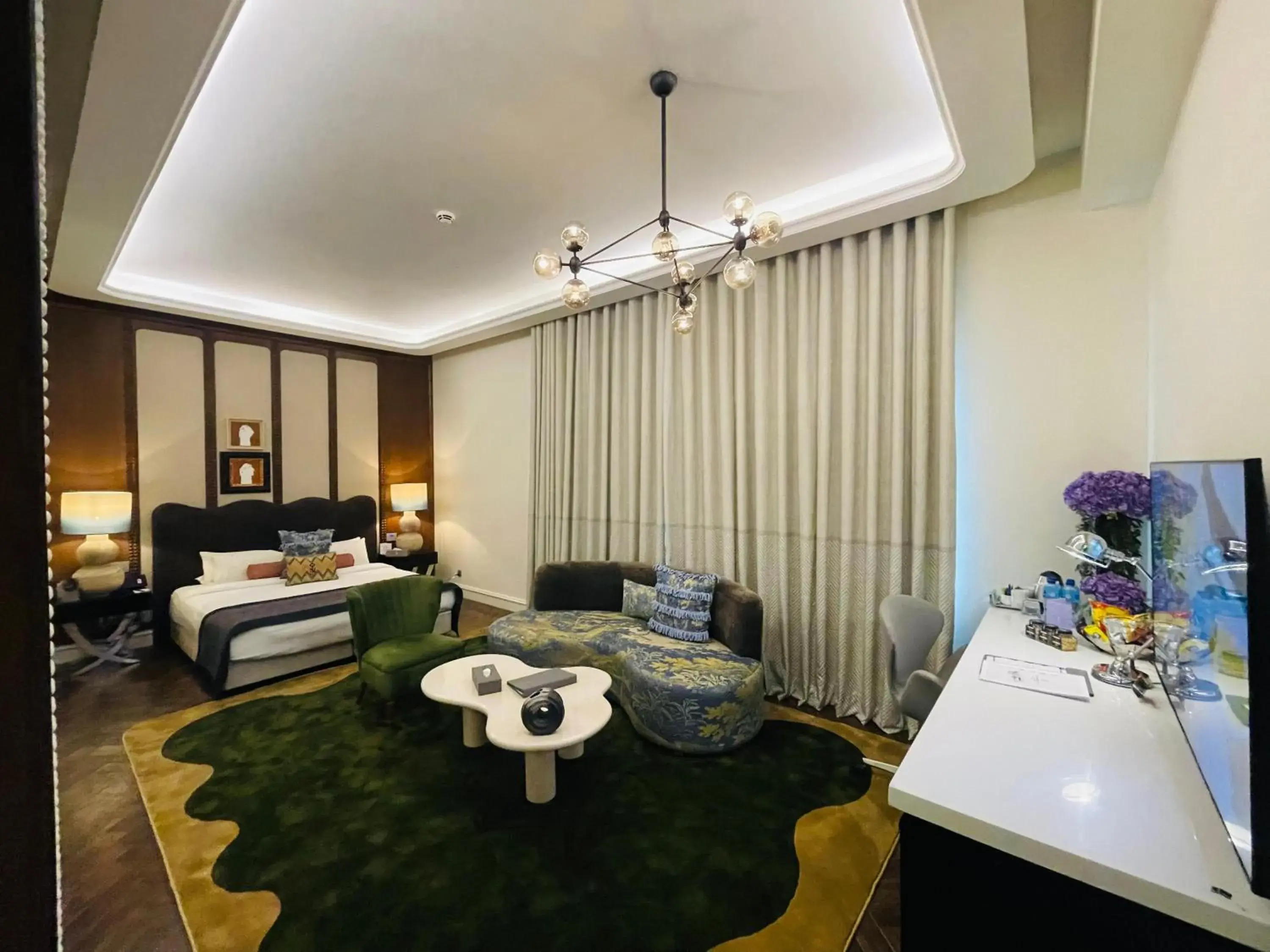 Royal Suite in The Nishat Hotel Royal Suite in The Nishat Hotel