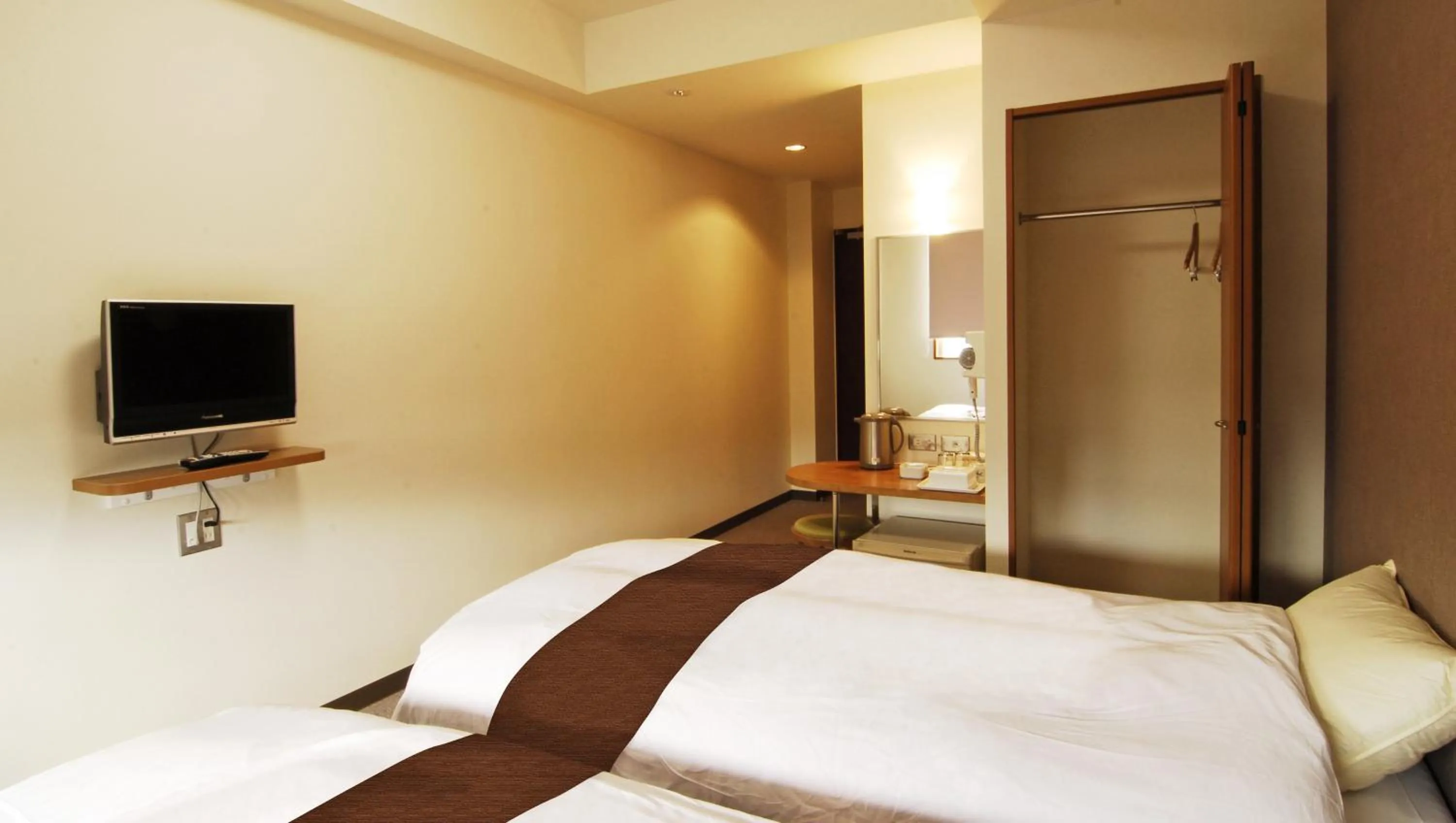 Photo of the whole room, Bed in Kasugai View Hotel