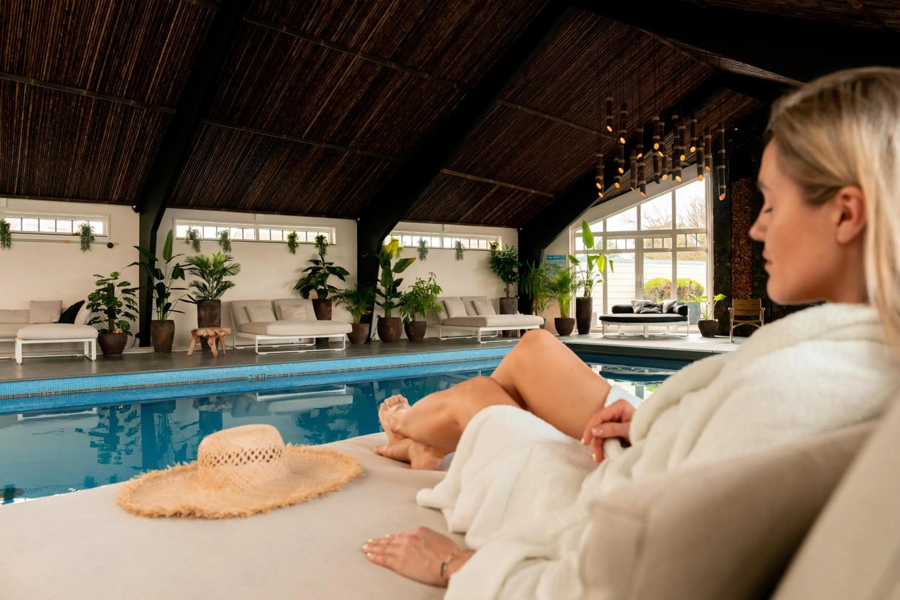 Swimming pool in Noordzee, Hotel & Spa