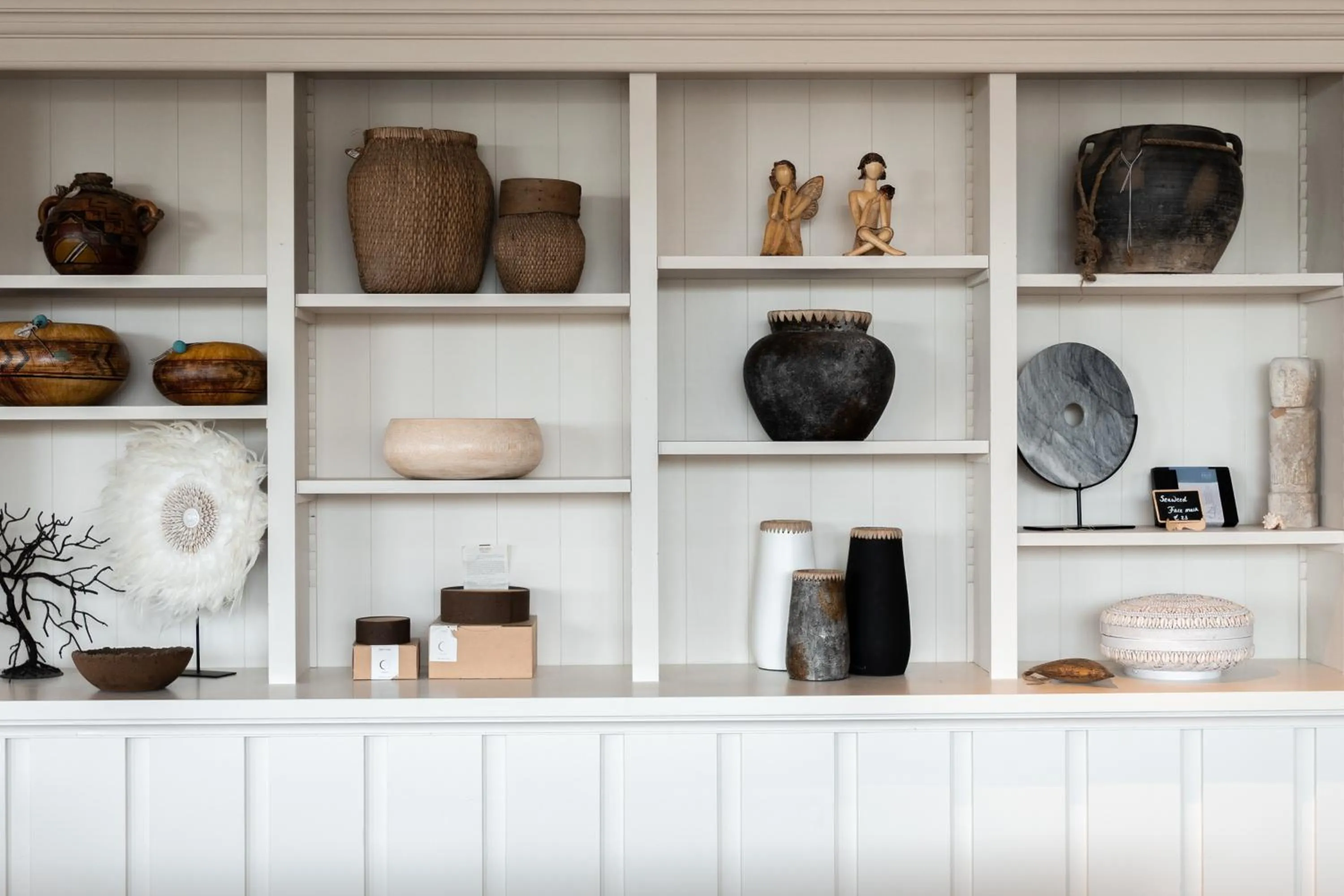 On-site shops in Noordzee, Hotel & Spa