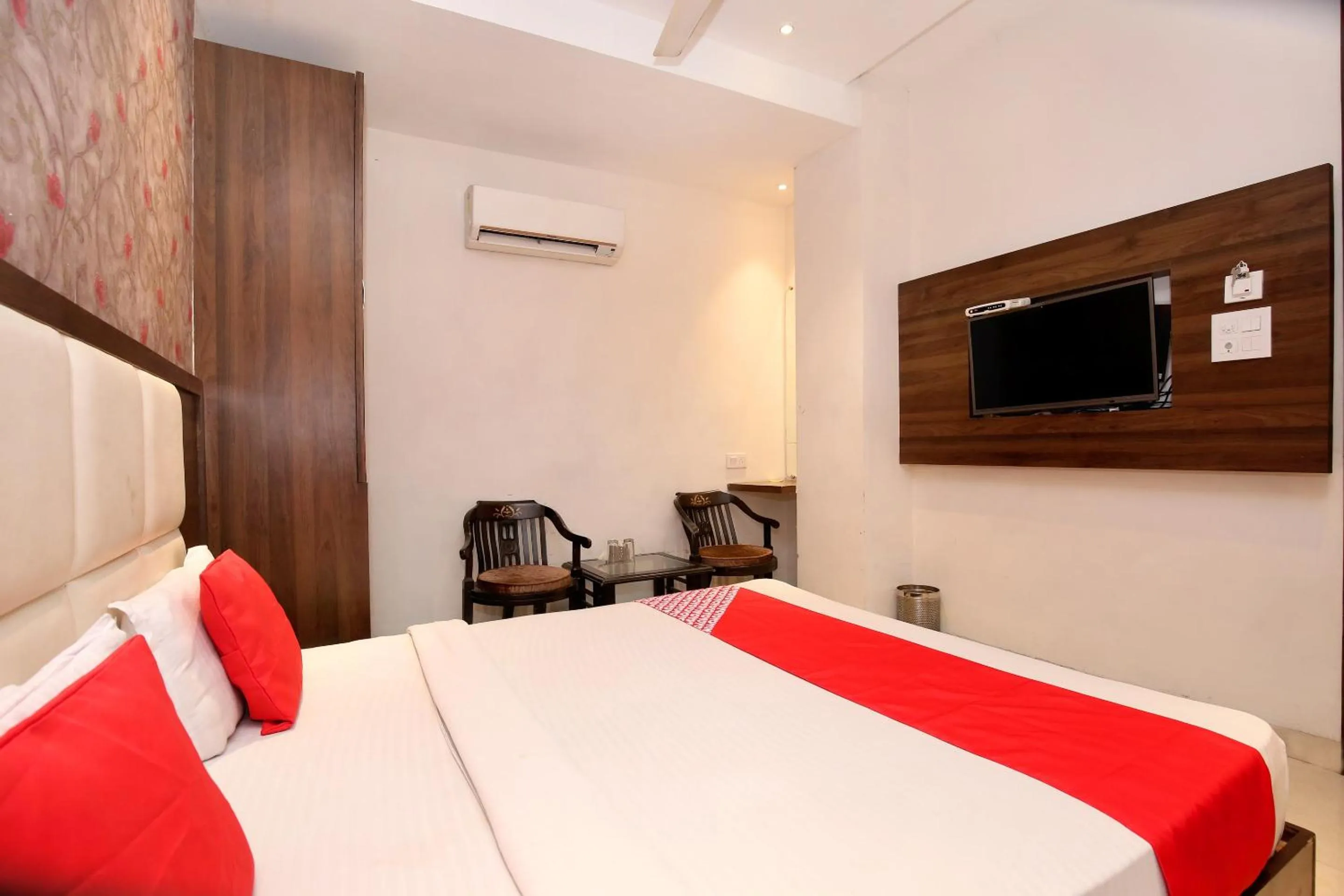 Bedroom, Bed in Super Hotel O Winner Inn