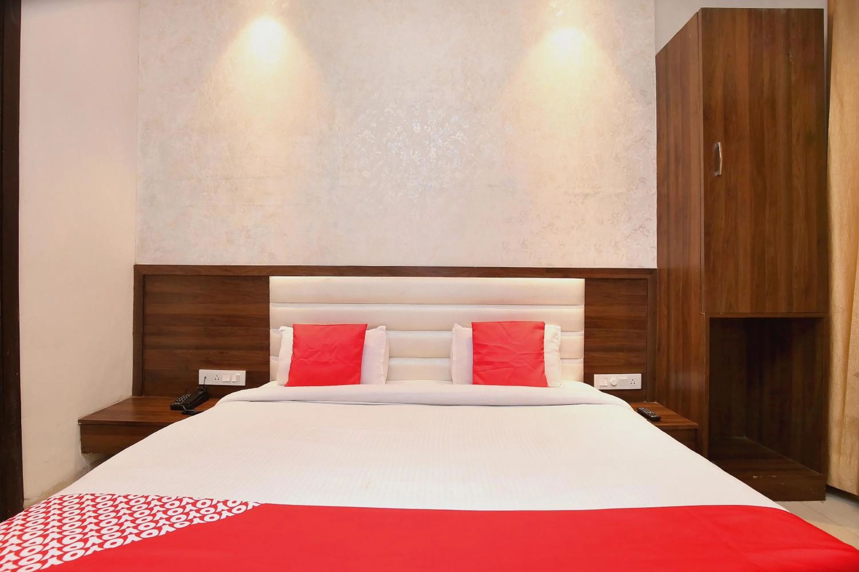 Bedroom, Bed in Super Hotel O Winner Inn