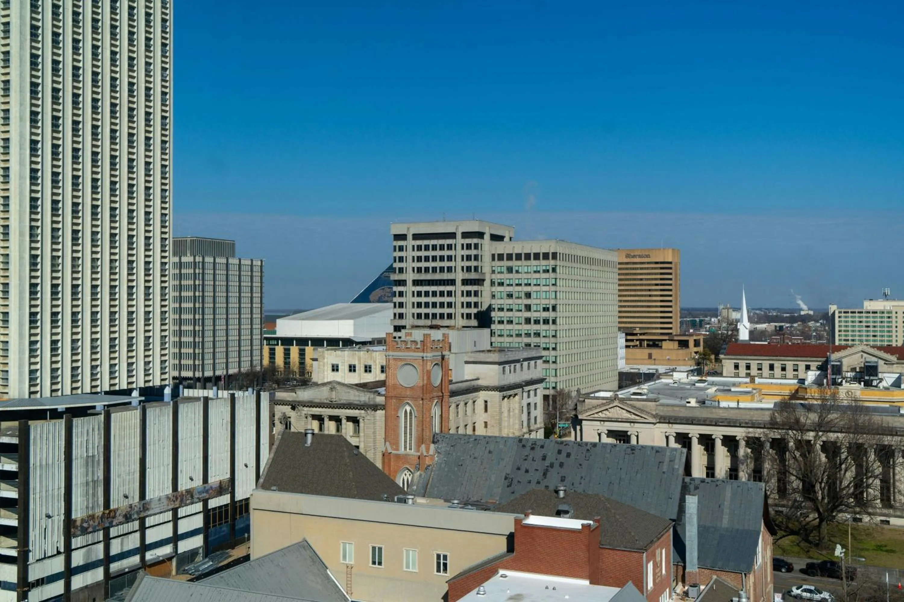 Photo of the whole room in Aloft Memphis Downtown
